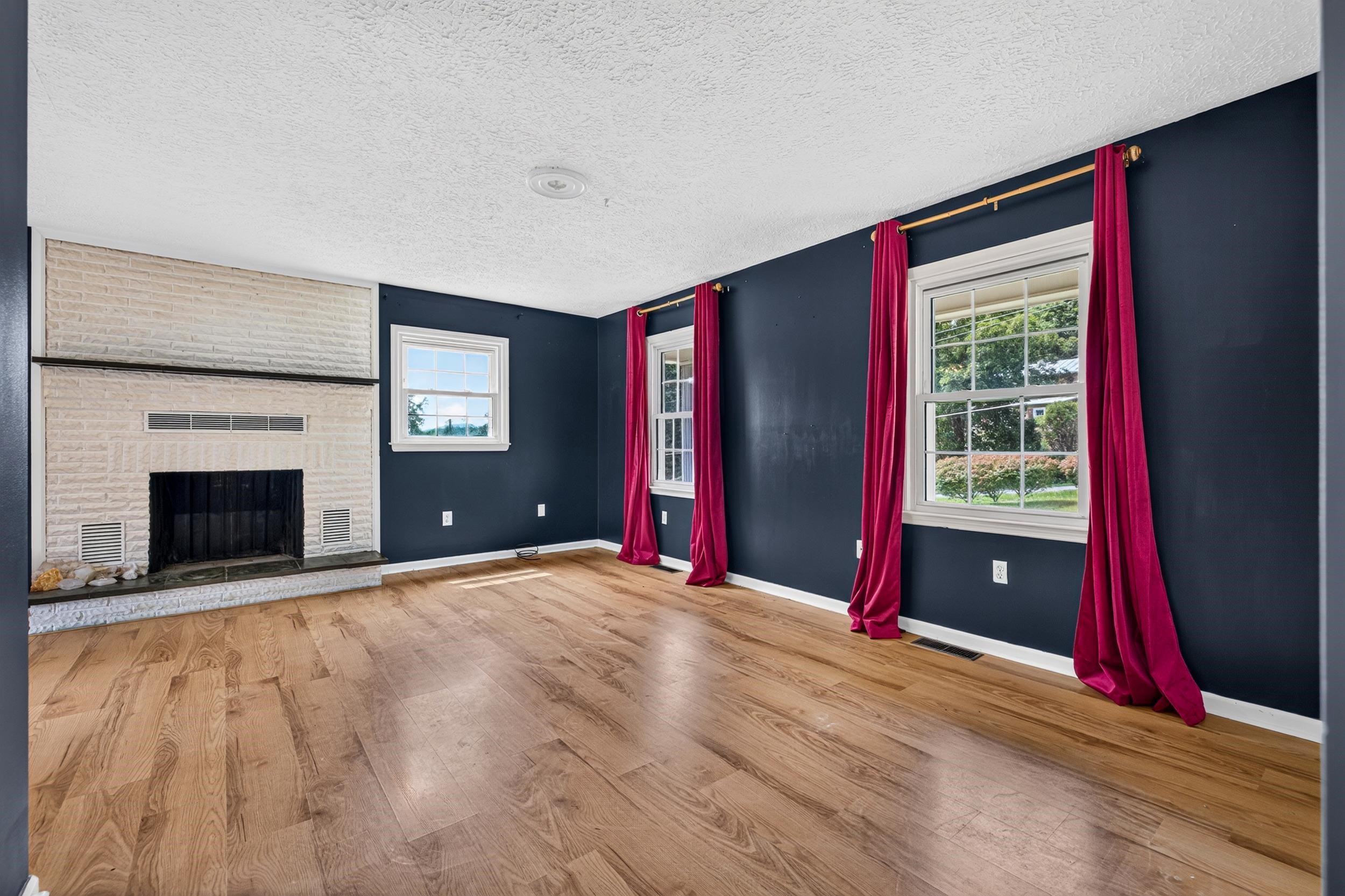 20448 MT PLEASANT RD, ELKTON, Virginia 22827, 5 Bedrooms Bedrooms, ,3 BathroomsBathrooms,Residential,20448 MT PLEASANT RD,681125 MLS # 681125 20448 MT PLEASANT RD, ELKTON, Virginia 22827, 5 Bedrooms Bedrooms, ,3 BathroomsBathrooms,Residential,20448 MT PLEASANT RD,681125 MLS # 681125