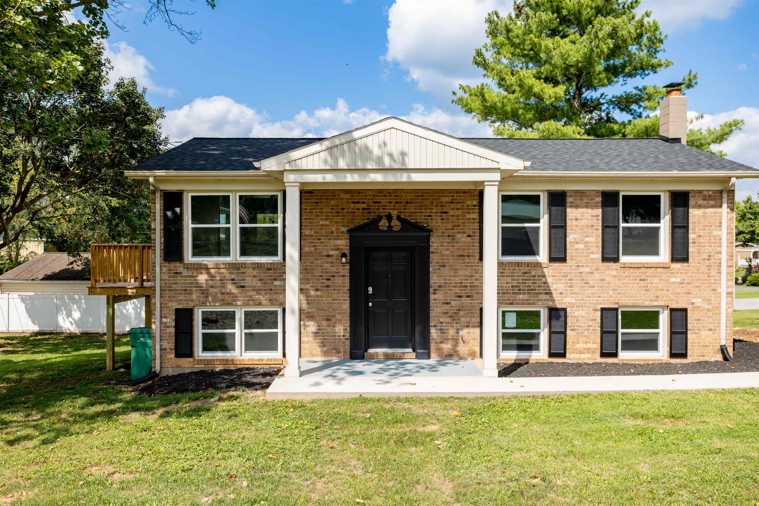 176 FOURTH ST, BROADWAY, Virginia 22815, 4 Bedrooms Bedrooms, ,1 BathroomBathrooms,Residential,176 FOURTH ST,681127 MLS # 681127