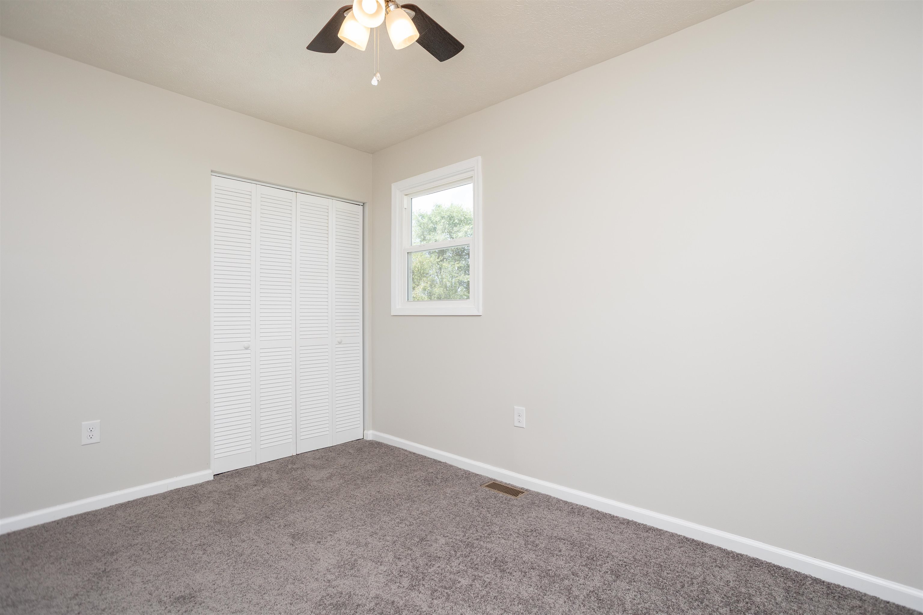 176 FOURTH ST, BROADWAY, Virginia 22815, 4 Bedrooms Bedrooms, ,1 BathroomBathrooms,Residential,176 FOURTH ST,681127 MLS # 681127