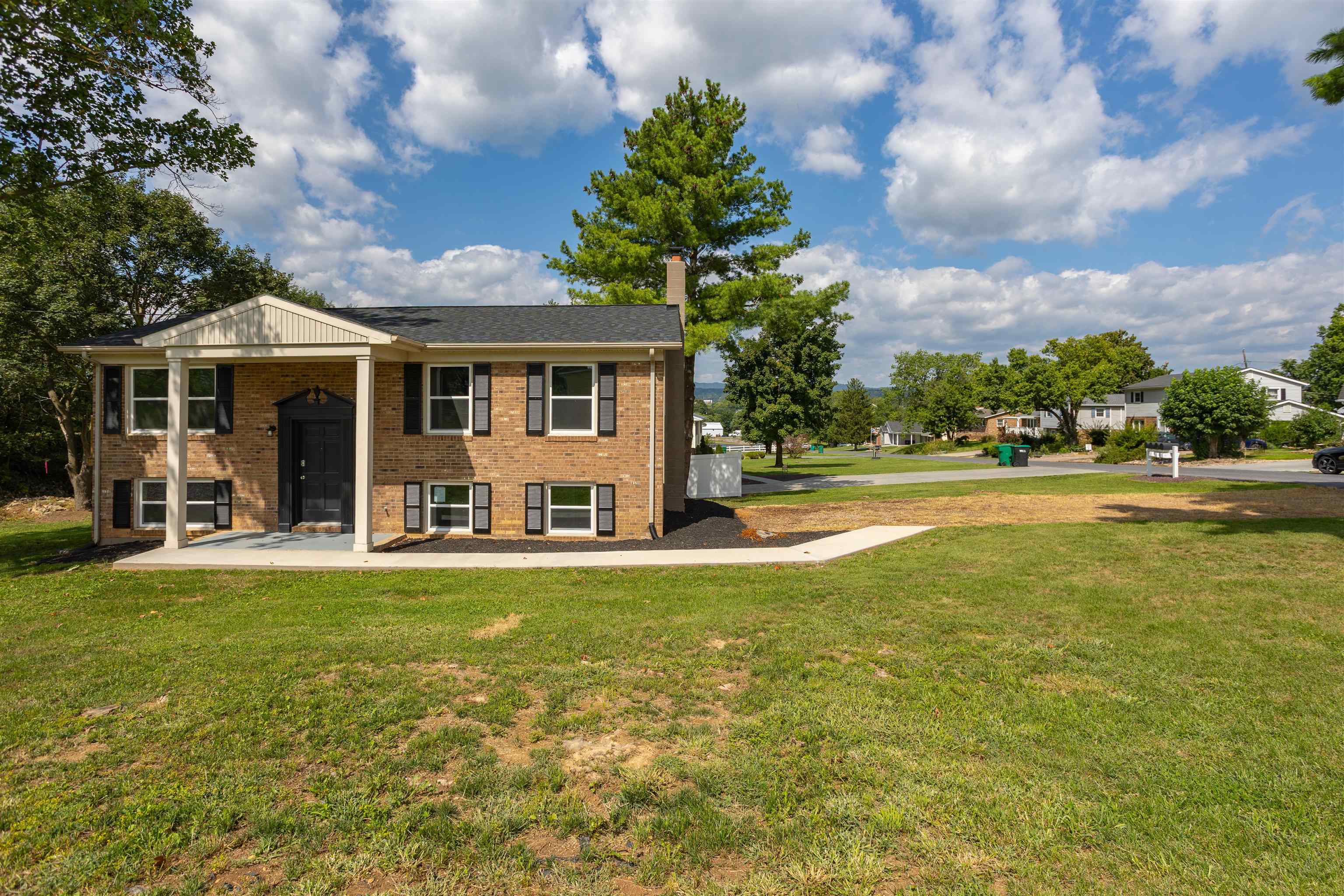 176 FOURTH ST, BROADWAY, Virginia 22815, 4 Bedrooms Bedrooms, ,1 BathroomBathrooms,Residential,176 FOURTH ST,681127 MLS # 681127