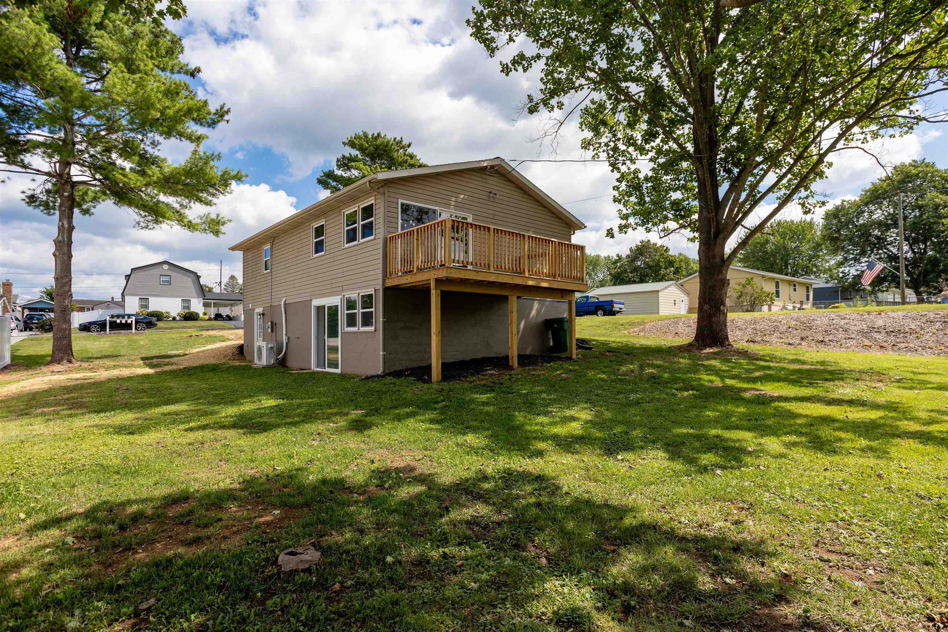 176 FOURTH ST, BROADWAY, Virginia 22815, 4 Bedrooms Bedrooms, ,1 BathroomBathrooms,Residential,176 FOURTH ST,681127 MLS # 681127