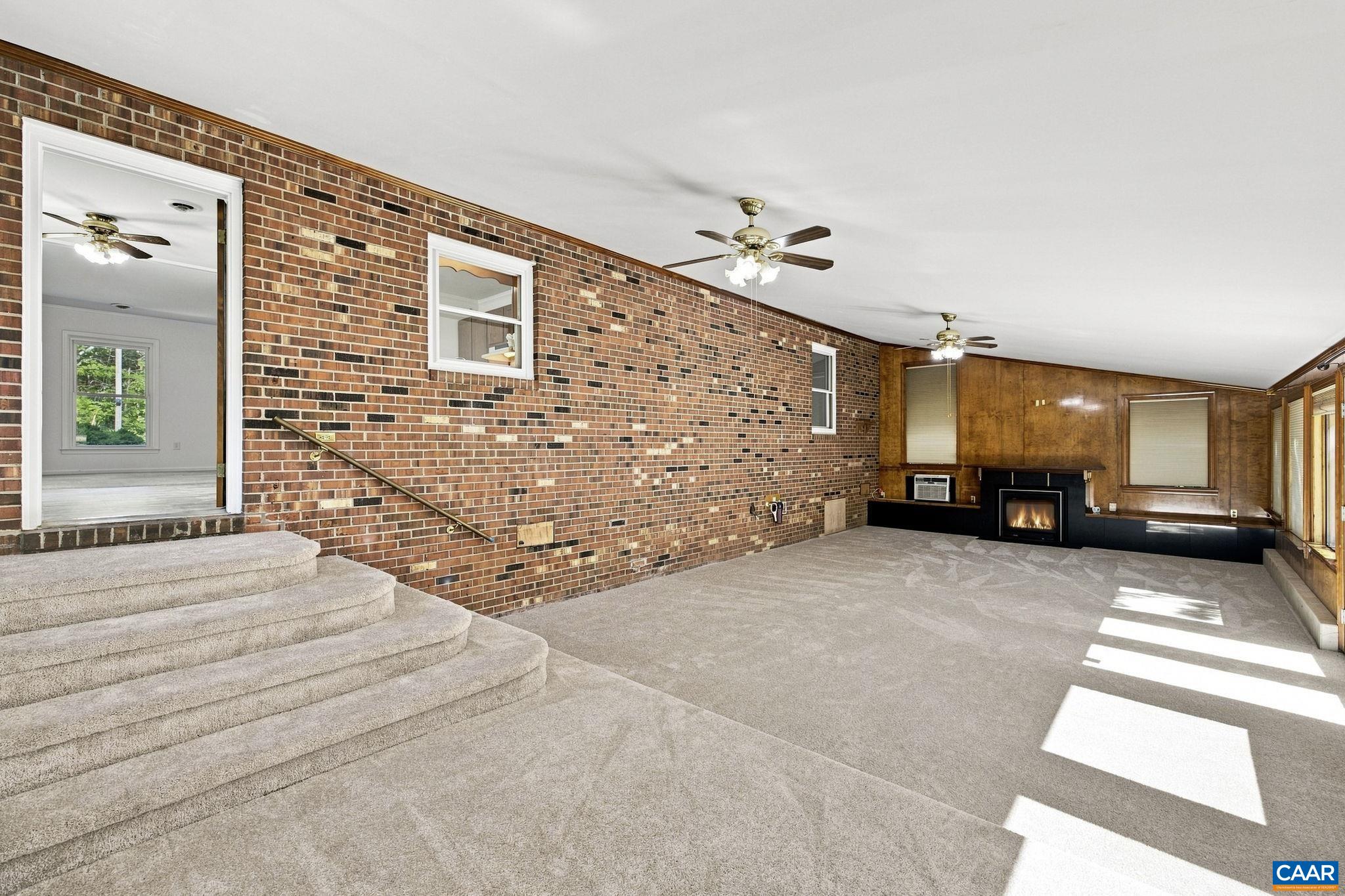 13624 SHANNON HILL RD, LOUISA, Virginia 23093, 4 Bedrooms Bedrooms, ,2 BathroomsBathrooms,Residential,13624 SHANNON HILL RD,681130 MLS # 681130