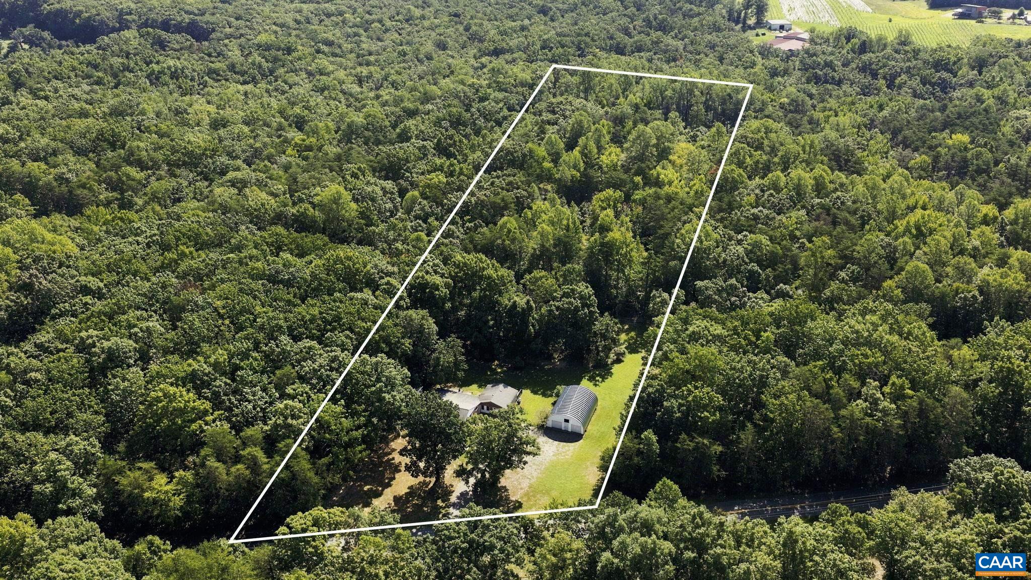 13624 SHANNON HILL RD, LOUISA, Virginia 23093, 4 Bedrooms Bedrooms, ,2 BathroomsBathrooms,Residential,13624 SHANNON HILL RD,681130 MLS # 681130