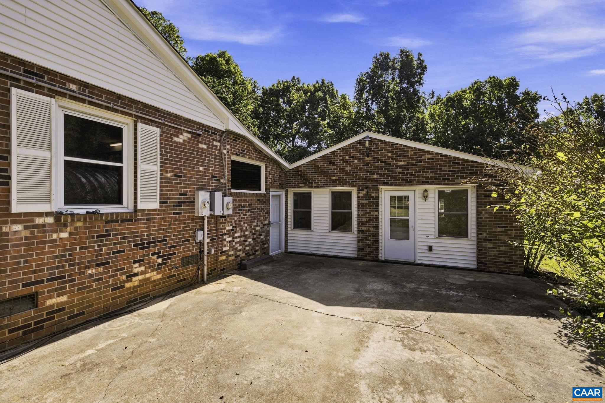 13624 SHANNON HILL RD, LOUISA, Virginia 23093, 4 Bedrooms Bedrooms, ,2 BathroomsBathrooms,Residential,13624 SHANNON HILL RD,681130 MLS # 681130
