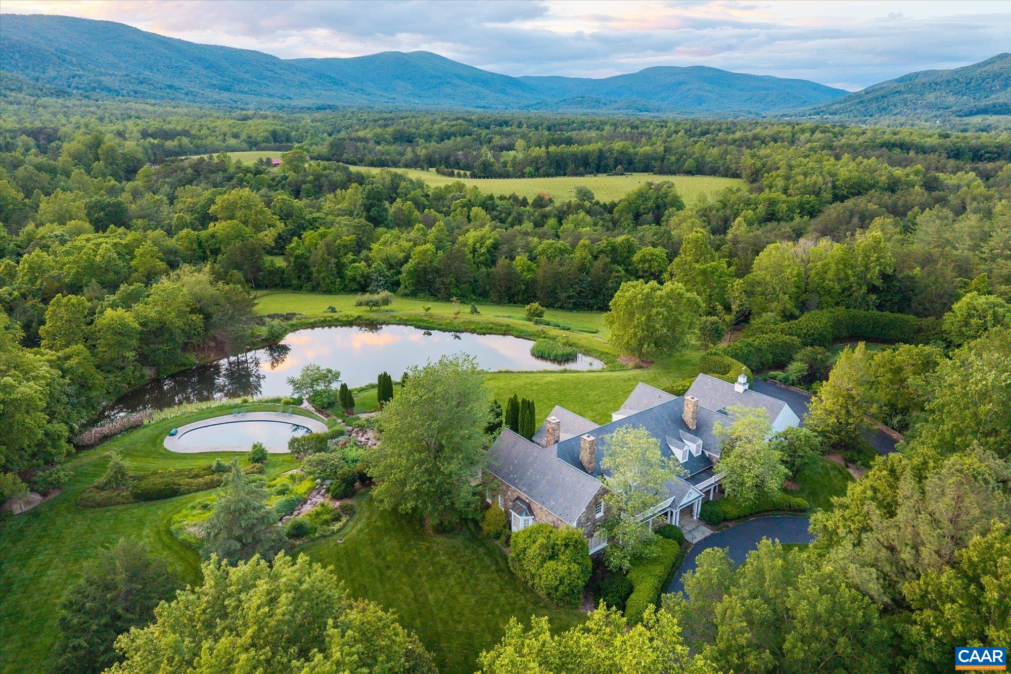 5282 SUGAR RIDGE RD, CROZET, Virginia 22932, 5 Bedrooms Bedrooms, ,4 BathroomsBathrooms,Residential,WHITE HALL ESTATE,5282 SUGAR RIDGE RD,681132 MLS # 681132 5282 SUGAR RIDGE RD, CROZET, Virginia 22932, 5 Bedrooms Bedrooms, ,4 BathroomsBathrooms,Residential,WHITE HALL ESTATE,5282 SUGAR RIDGE RD,681132 MLS # 681132