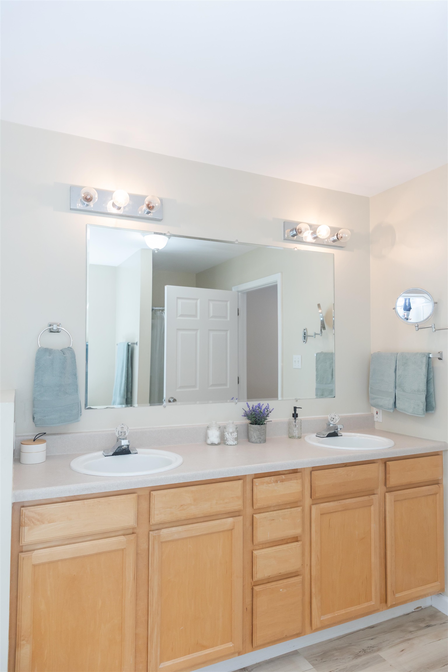 Double Vanity Double Vanity