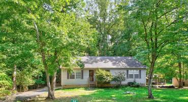 54 WOODLAWN DR, PALMYRA, Virginia 22963, 4 Bedrooms Bedrooms, ,3 BathroomsBathrooms,Residential,54 WOODLAWN DR,680821 MLS # 680821