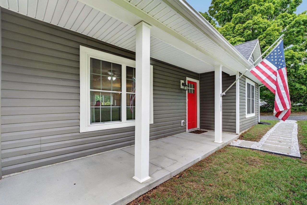 181 CRIMORA STATION LN, CRIMORA, Virginia 24431, 3 Bedrooms Bedrooms, ,2 BathroomsBathrooms,Residential,181 CRIMORA STATION LN,681068 MLS # 681068 181 CRIMORA STATION LN, CRIMORA, Virginia 24431, 3 Bedrooms Bedrooms, ,2 BathroomsBathrooms,Residential,181 CRIMORA STATION LN,681068 MLS # 681068