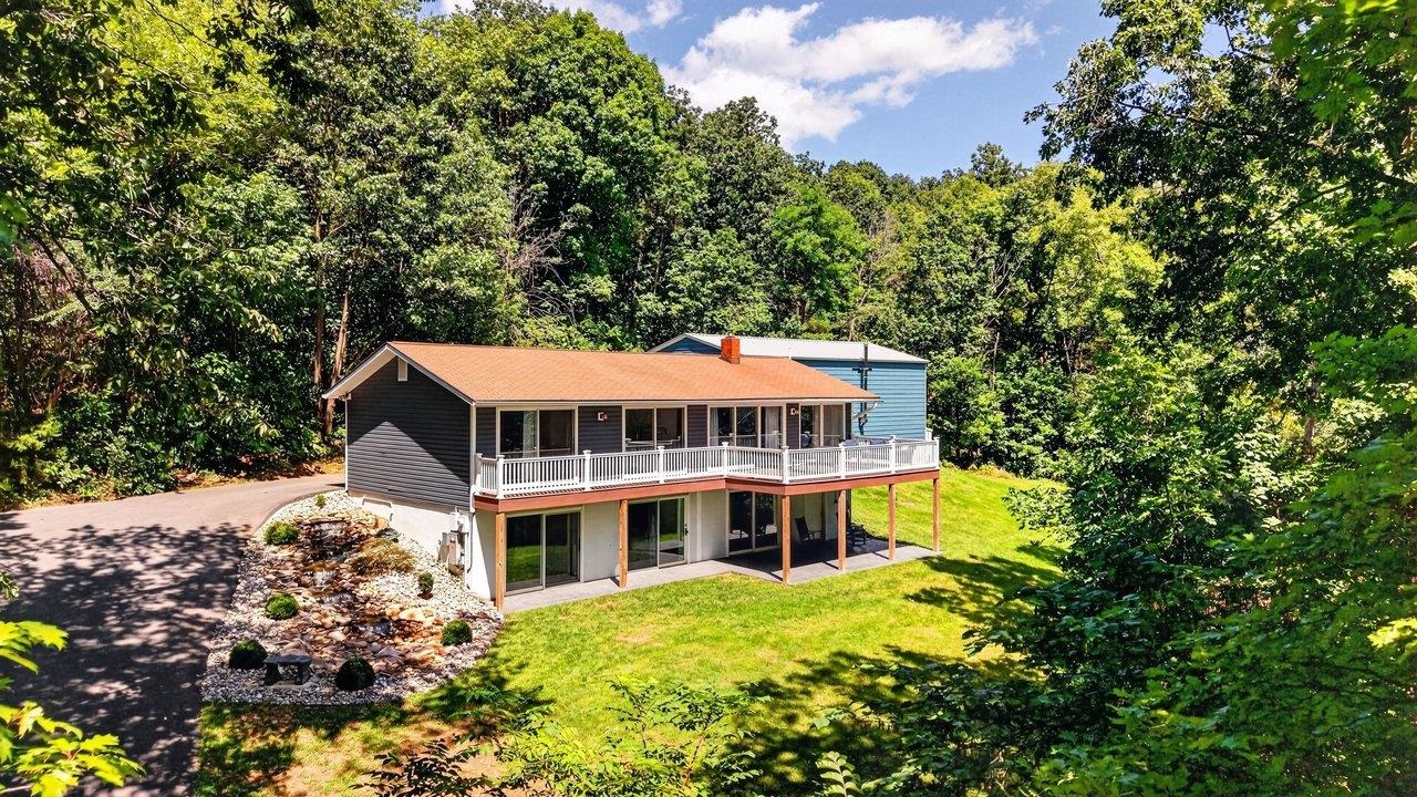 6055 WHIPPOORWILL LN, ROCKINGHAM, Virginia 22802, 4 Bedrooms Bedrooms, ,2 BathroomsBathrooms,Residential,6055 WHIPPOORWILL LN,681140 MLS # 681140 6055 WHIPPOORWILL LN, ROCKINGHAM, Virginia 22802, 4 Bedrooms Bedrooms, ,2 BathroomsBathrooms,Residential,6055 WHIPPOORWILL LN,681140 MLS # 681140