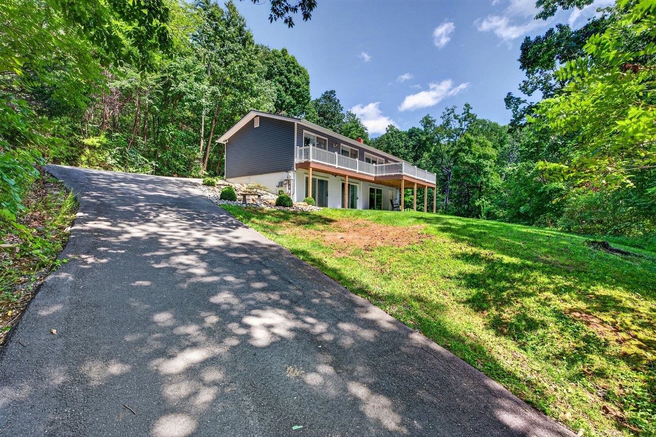 6055 WHIPPOORWILL LN, ROCKINGHAM, Virginia 22802, 4 Bedrooms Bedrooms, ,2 BathroomsBathrooms,Residential,6055 WHIPPOORWILL LN,681140 MLS # 681140 6055 WHIPPOORWILL LN, ROCKINGHAM, Virginia 22802, 4 Bedrooms Bedrooms, ,2 BathroomsBathrooms,Residential,6055 WHIPPOORWILL LN,681140 MLS # 681140