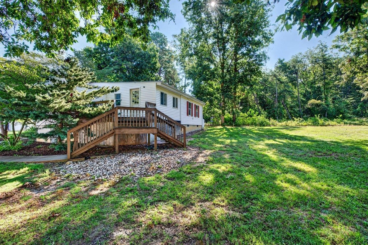 406 TRAYFOOT RD, GROTTOES, Virginia 24441, 3 Bedrooms Bedrooms, ,2 BathroomsBathrooms,Residential,406 TRAYFOOT RD,681141 MLS # 681141