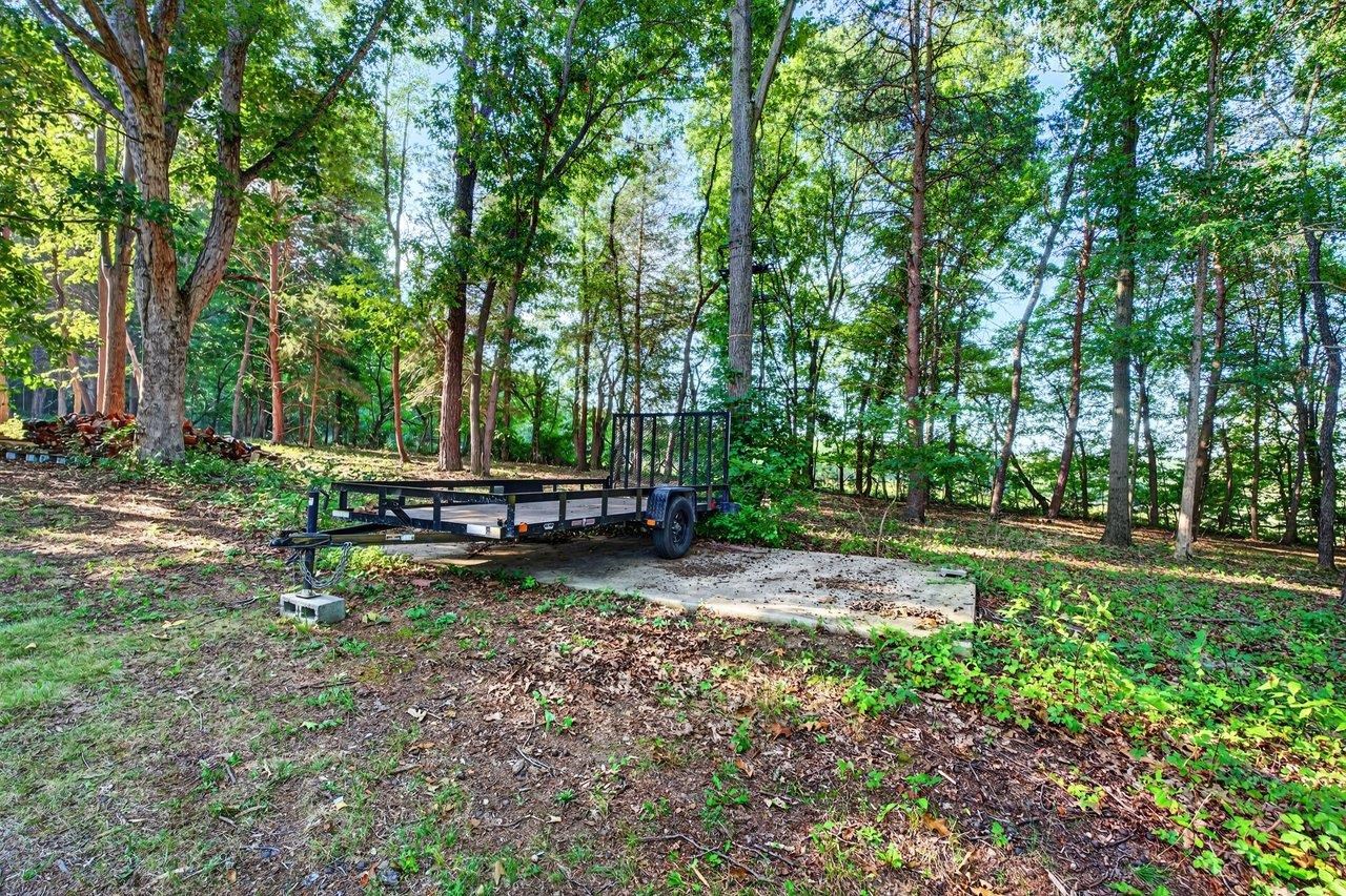 406 TRAYFOOT RD, GROTTOES, Virginia 24441, 3 Bedrooms Bedrooms, ,2 BathroomsBathrooms,Residential,406 TRAYFOOT RD,681141 MLS # 681141