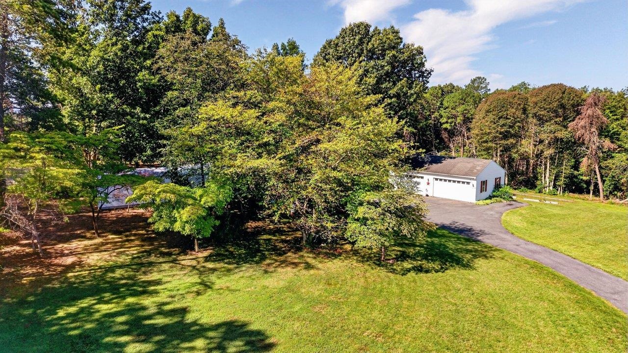 406 TRAYFOOT RD, GROTTOES, Virginia 24441, 3 Bedrooms Bedrooms, ,2 BathroomsBathrooms,Residential,406 TRAYFOOT RD,681141 MLS # 681141
