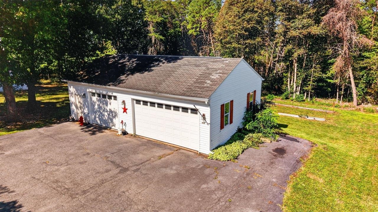 406 TRAYFOOT RD, GROTTOES, Virginia 24441, 3 Bedrooms Bedrooms, ,2 BathroomsBathrooms,Residential,406 TRAYFOOT RD,681141 MLS # 681141