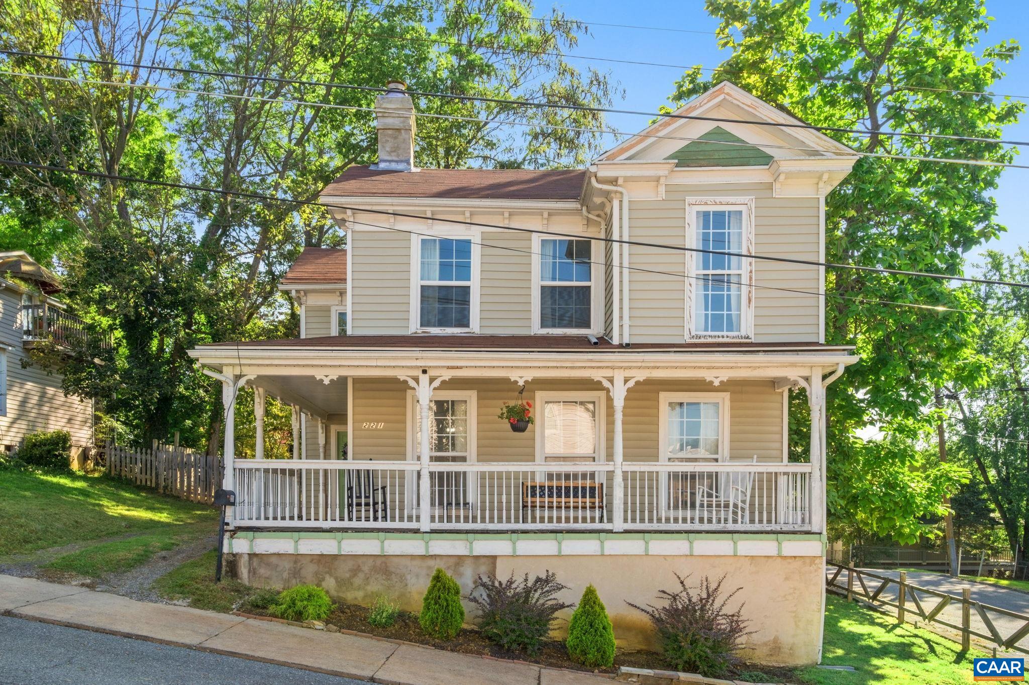 221 RESERVOIR ST, STAUNTON, Virginia 24401, 3 Bedrooms Bedrooms, ,2 BathroomsBathrooms,Residential,221 RESERVOIR ST,681157 MLS # 681157 221 RESERVOIR ST, STAUNTON, Virginia 24401, 3 Bedrooms Bedrooms, ,2 BathroomsBathrooms,Residential,221 RESERVOIR ST,681157 MLS # 681157