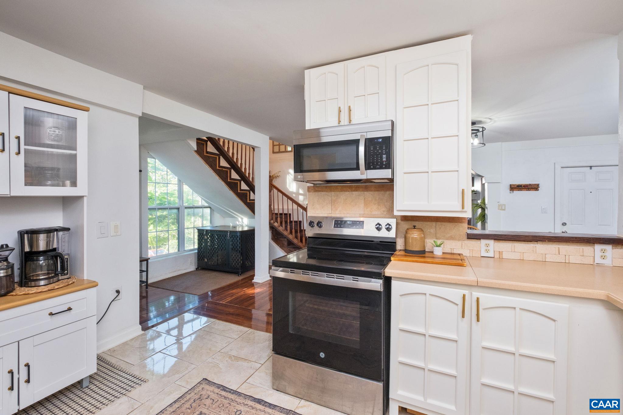 221 RESERVOIR ST, STAUNTON, Virginia 24401, 3 Bedrooms Bedrooms, ,2 BathroomsBathrooms,Residential,221 RESERVOIR ST,681157 MLS # 681157 221 RESERVOIR ST, STAUNTON, Virginia 24401, 3 Bedrooms Bedrooms, ,2 BathroomsBathrooms,Residential,221 RESERVOIR ST,681157 MLS # 681157