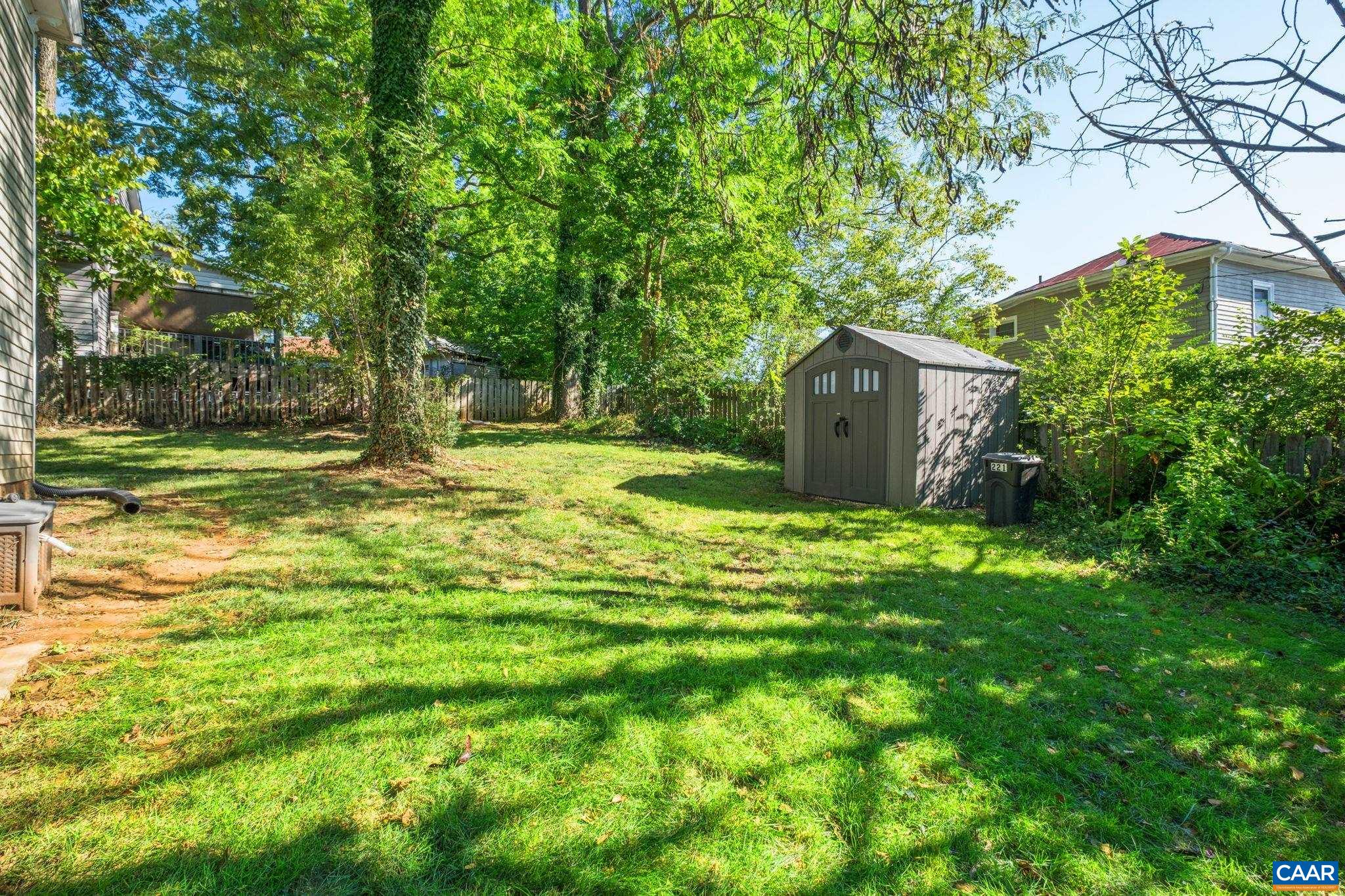 221 RESERVOIR ST, STAUNTON, Virginia 24401, 3 Bedrooms Bedrooms, ,2 BathroomsBathrooms,Residential,221 RESERVOIR ST,681157 MLS # 681157 221 RESERVOIR ST, STAUNTON, Virginia 24401, 3 Bedrooms Bedrooms, ,2 BathroomsBathrooms,Residential,221 RESERVOIR ST,681157 MLS # 681157