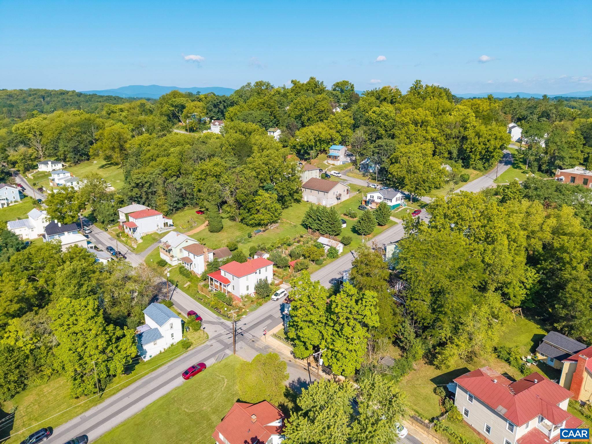 221 RESERVOIR ST, STAUNTON, Virginia 24401, 3 Bedrooms Bedrooms, ,2 BathroomsBathrooms,Residential,221 RESERVOIR ST,681157 MLS # 681157 221 RESERVOIR ST, STAUNTON, Virginia 24401, 3 Bedrooms Bedrooms, ,2 BathroomsBathrooms,Residential,221 RESERVOIR ST,681157 MLS # 681157