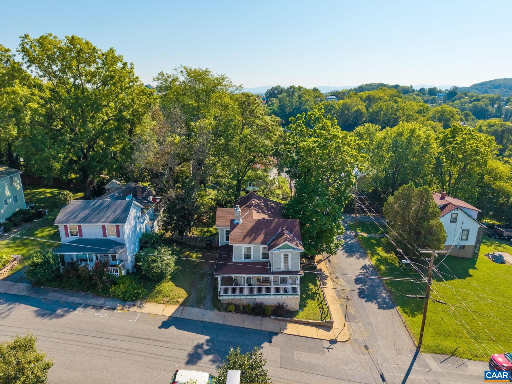 221 RESERVOIR ST, STAUNTON, Virginia 24401, 3 Bedrooms Bedrooms, ,2 BathroomsBathrooms,Residential,221 RESERVOIR ST,681157 MLS # 681157 221 RESERVOIR ST, STAUNTON, Virginia 24401, 3 Bedrooms Bedrooms, ,2 BathroomsBathrooms,Residential,221 RESERVOIR ST,681157 MLS # 681157