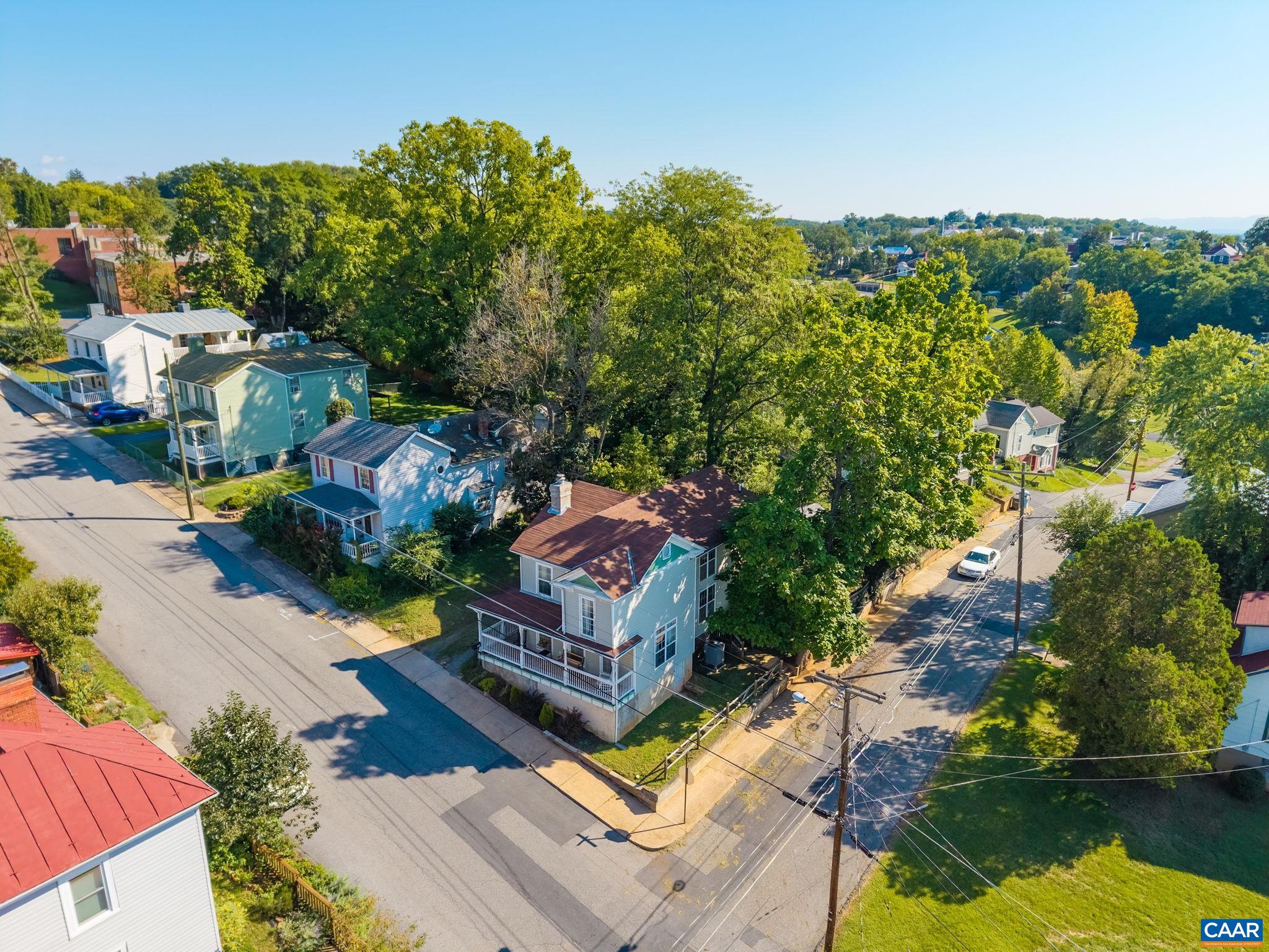 221 RESERVOIR ST, STAUNTON, Virginia 24401, 3 Bedrooms Bedrooms, ,2 BathroomsBathrooms,Residential,221 RESERVOIR ST,681157 MLS # 681157 221 RESERVOIR ST, STAUNTON, Virginia 24401, 3 Bedrooms Bedrooms, ,2 BathroomsBathrooms,Residential,221 RESERVOIR ST,681157 MLS # 681157