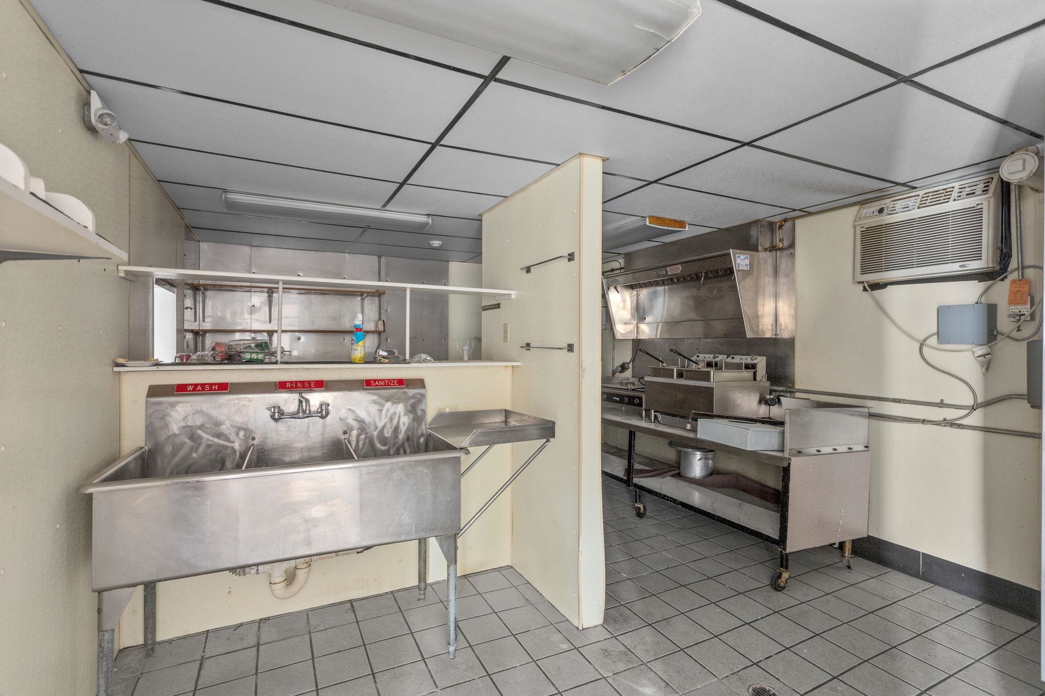 384 S MAIN ST, TIMBERVILLE, Virginia 22853, ,Commercial,384 S MAIN ST,681177 MLS # 681177 384 S MAIN ST, TIMBERVILLE, Virginia 22853, ,Commercial,384 S MAIN ST,681177 MLS # 681177