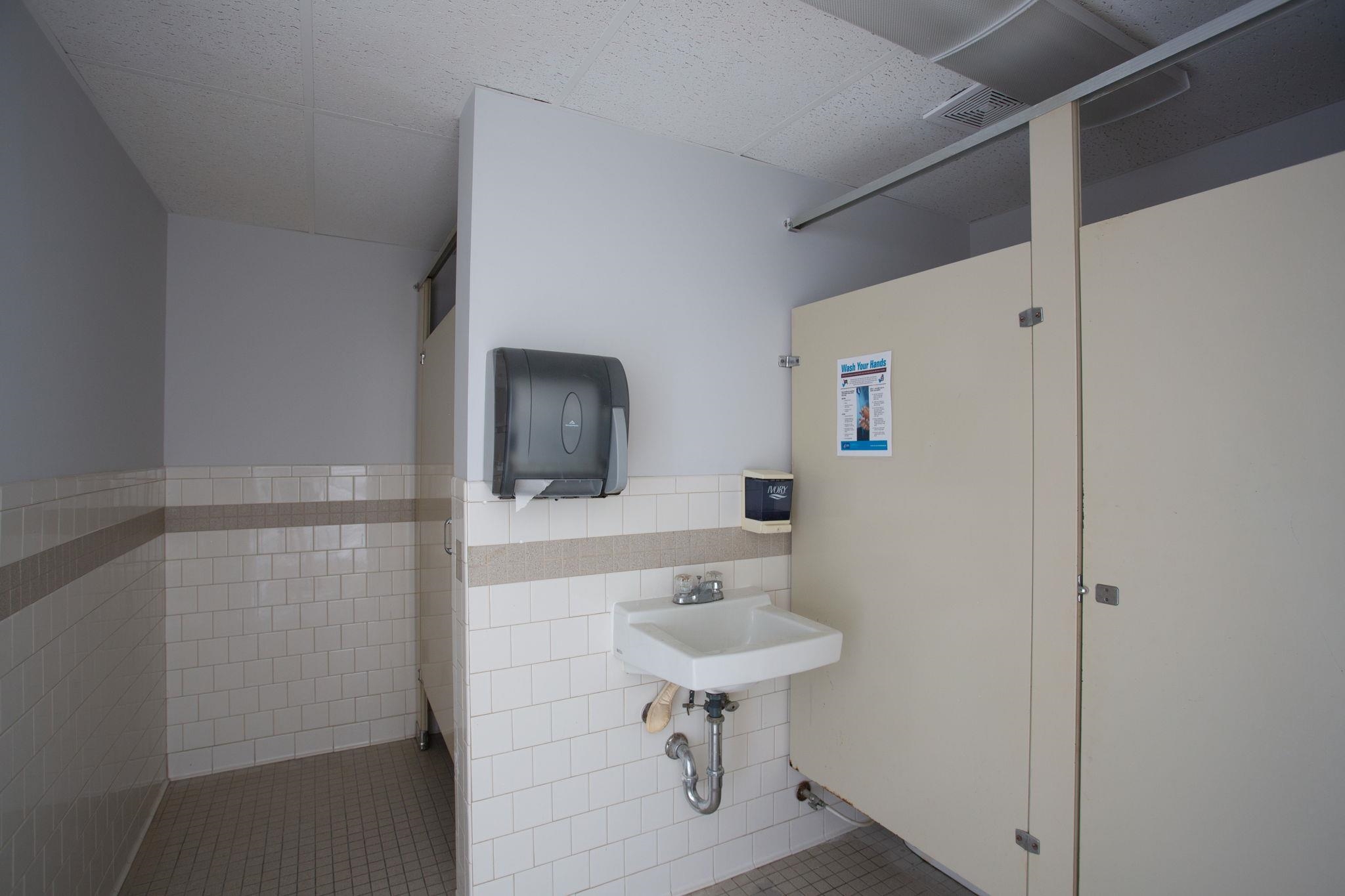 384 S MAIN ST, TIMBERVILLE, Virginia 22853, ,Commercial,384 S MAIN ST,681177 MLS # 681177 384 S MAIN ST, TIMBERVILLE, Virginia 22853, ,Commercial,384 S MAIN ST,681177 MLS # 681177