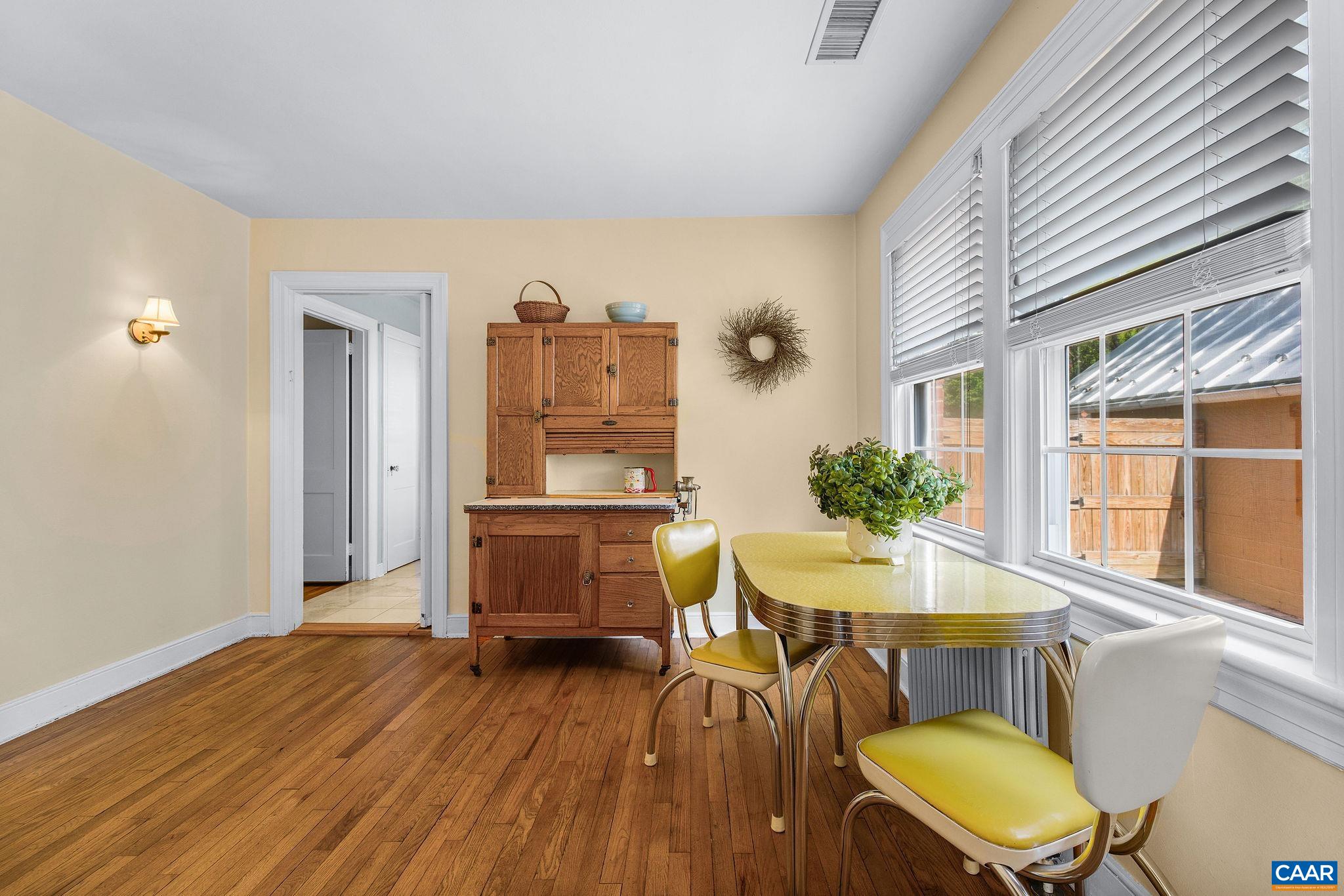 113 CAMERON LN, CHARLOTTESVILLE, Virginia 22903, 3 Bedrooms Bedrooms, ,2 BathroomsBathrooms,Residential,ROSE COTTAGE,113 CAMERON LN,680768 MLS # 680768 113 CAMERON LN, CHARLOTTESVILLE, Virginia 22903, 3 Bedrooms Bedrooms, ,2 BathroomsBathrooms,Residential,ROSE COTTAGE,113 CAMERON LN,680768 MLS # 680768