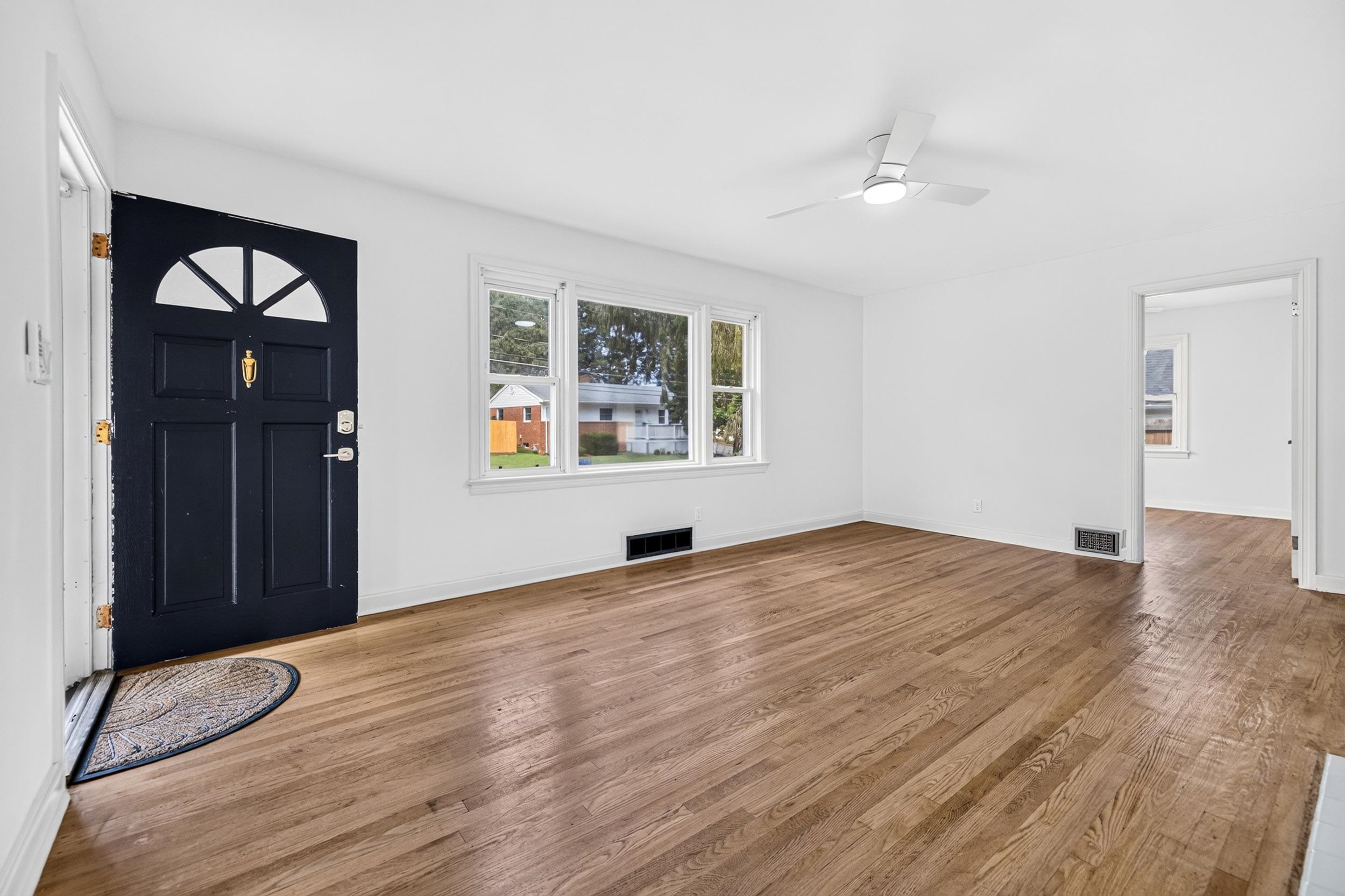 727 CHERRY HILL DR, STAUNTON, Virginia 24401, 3 Bedrooms Bedrooms, ,2 BathroomsBathrooms,Residential,727 CHERRY HILL DR,680922 MLS # 680922