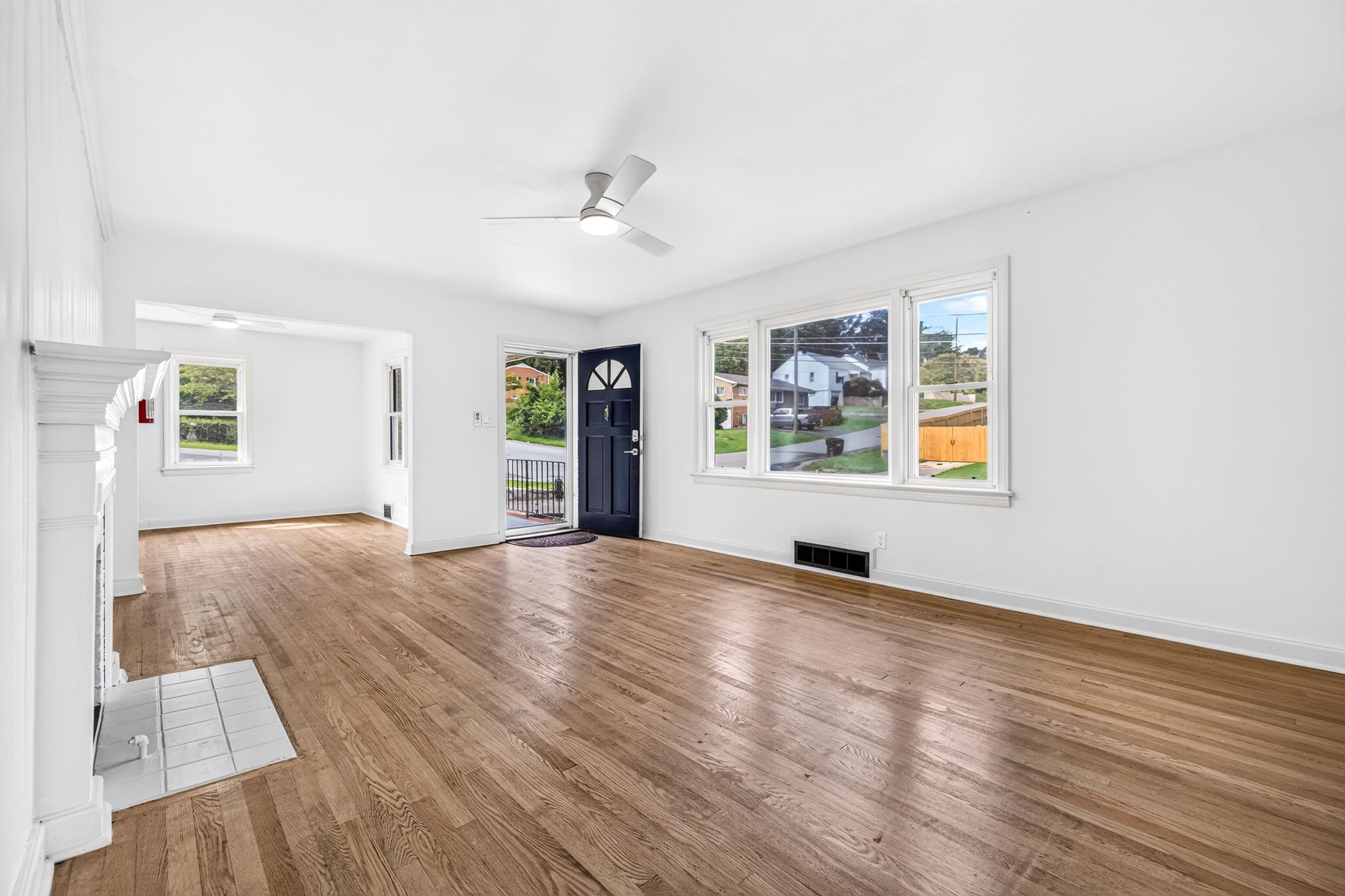 727 CHERRY HILL DR, STAUNTON, Virginia 24401, 3 Bedrooms Bedrooms, ,2 BathroomsBathrooms,Residential,727 CHERRY HILL DR,680922 MLS # 680922