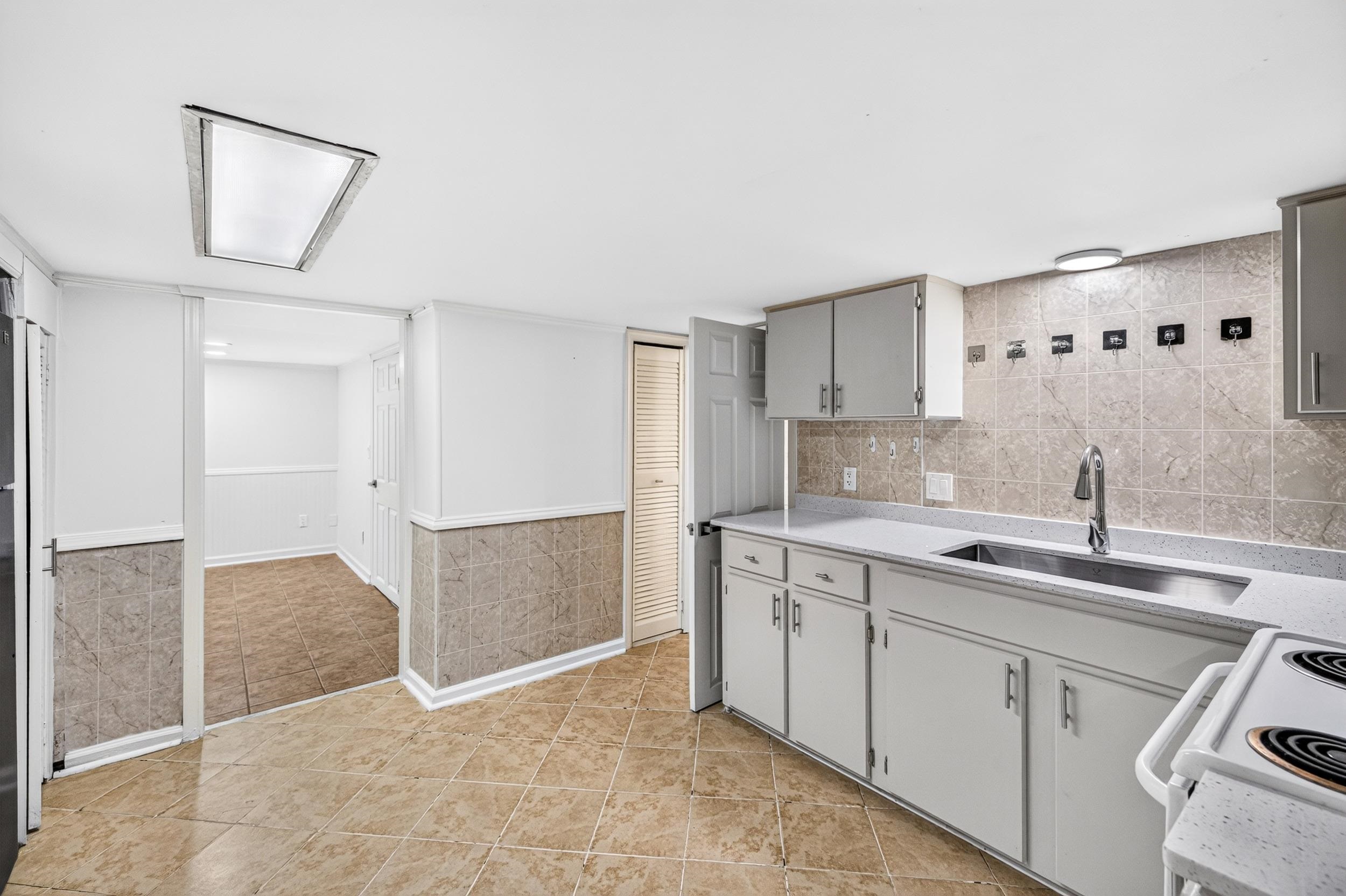 727 CHERRY HILL DR, STAUNTON, Virginia 24401, 3 Bedrooms Bedrooms, ,2 BathroomsBathrooms,Residential,727 CHERRY HILL DR,680922 MLS # 680922
