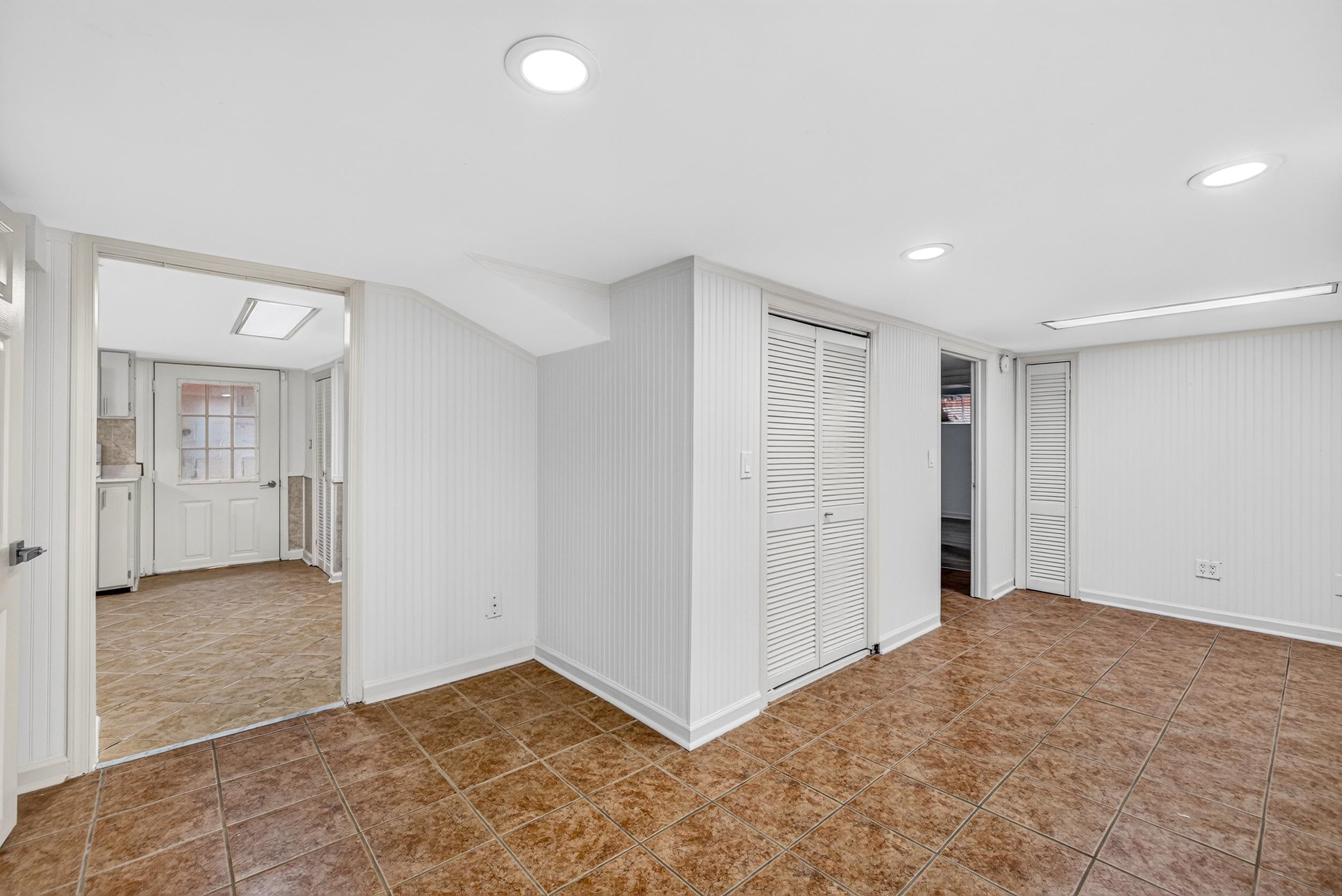 727 CHERRY HILL DR, STAUNTON, Virginia 24401, 3 Bedrooms Bedrooms, ,2 BathroomsBathrooms,Residential,727 CHERRY HILL DR,680922 MLS # 680922