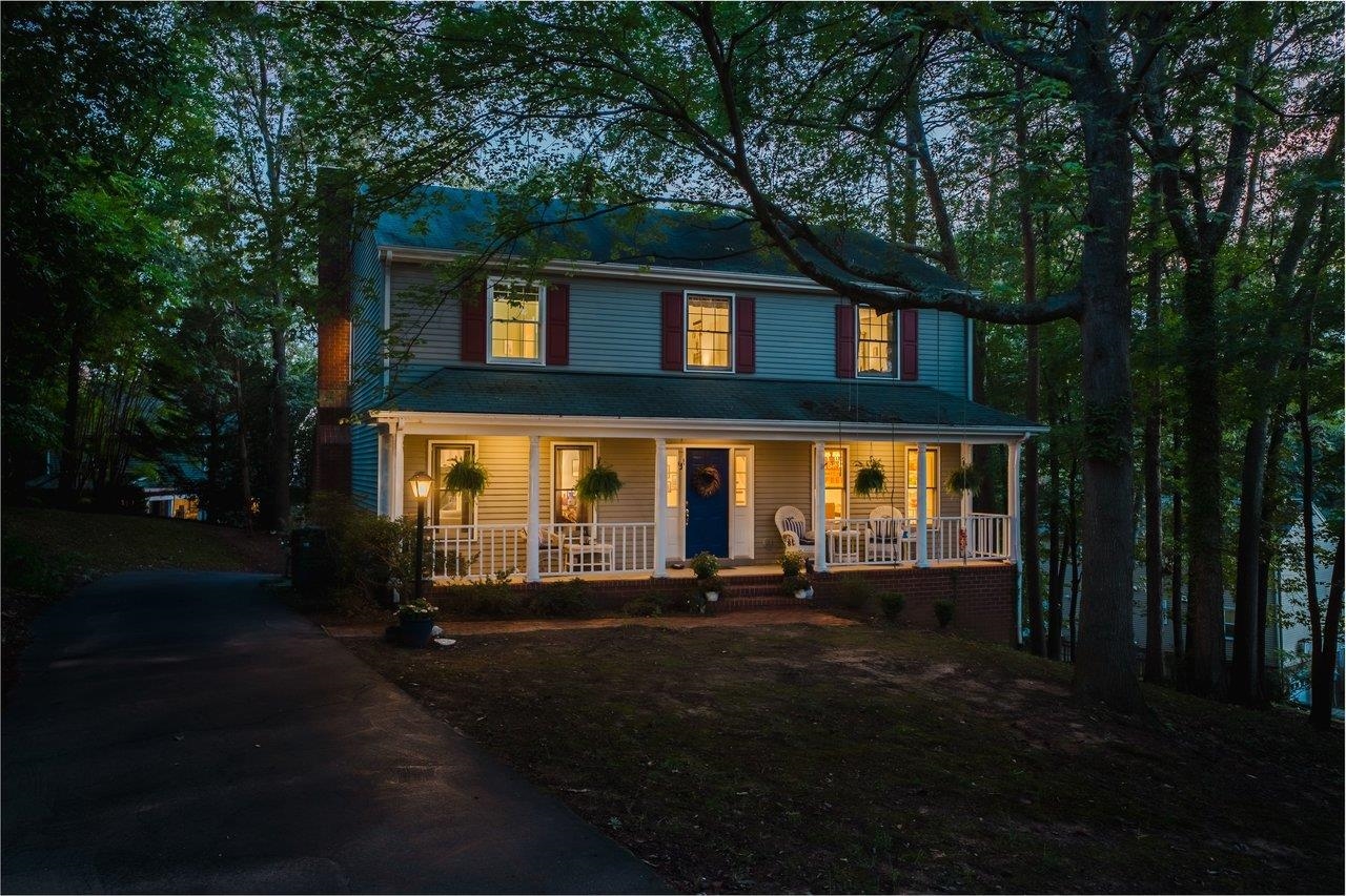 1141 HEARTHGLOW CT, CHARLOTTESVILLE, Virginia 22901, 4 Bedrooms Bedrooms, ,2 BathroomsBathrooms,Residential,1141 HEARTHGLOW CT,680964 MLS # 680964 1141 HEARTHGLOW CT, CHARLOTTESVILLE, Virginia 22901, 4 Bedrooms Bedrooms, ,2 BathroomsBathrooms,Residential,1141 HEARTHGLOW CT,680964 MLS # 680964