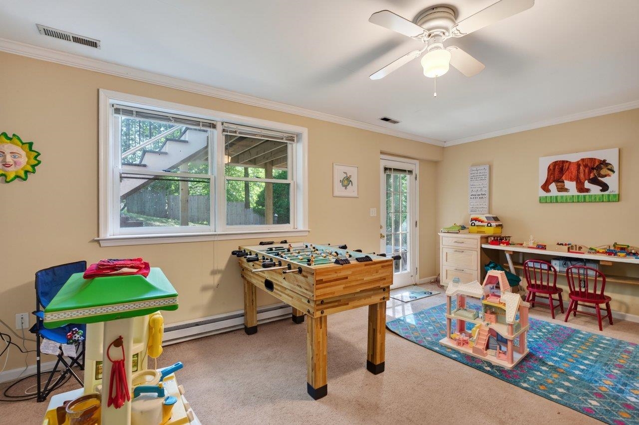 1141 HEARTHGLOW CT, CHARLOTTESVILLE, Virginia 22901, 4 Bedrooms Bedrooms, ,2 BathroomsBathrooms,Residential,1141 HEARTHGLOW CT,680964 MLS # 680964 1141 HEARTHGLOW CT, CHARLOTTESVILLE, Virginia 22901, 4 Bedrooms Bedrooms, ,2 BathroomsBathrooms,Residential,1141 HEARTHGLOW CT,680964 MLS # 680964