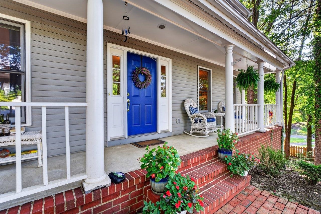1141 HEARTHGLOW CT, CHARLOTTESVILLE, Virginia 22901, 4 Bedrooms Bedrooms, ,2 BathroomsBathrooms,Residential,1141 HEARTHGLOW CT,680964 MLS # 680964 1141 HEARTHGLOW CT, CHARLOTTESVILLE, Virginia 22901, 4 Bedrooms Bedrooms, ,2 BathroomsBathrooms,Residential,1141 HEARTHGLOW CT,680964 MLS # 680964
