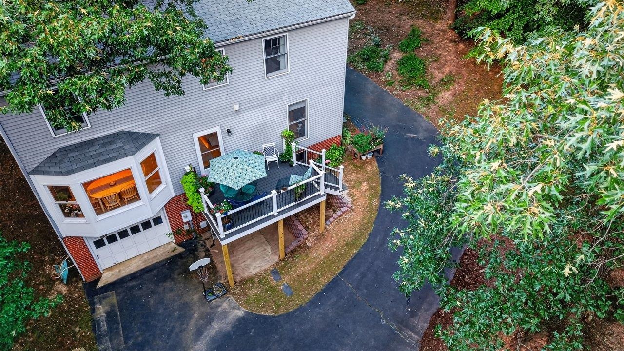 1141 HEARTHGLOW CT, CHARLOTTESVILLE, Virginia 22901, 4 Bedrooms Bedrooms, ,2 BathroomsBathrooms,Residential,1141 HEARTHGLOW CT,680964 MLS # 680964 1141 HEARTHGLOW CT, CHARLOTTESVILLE, Virginia 22901, 4 Bedrooms Bedrooms, ,2 BathroomsBathrooms,Residential,1141 HEARTHGLOW CT,680964 MLS # 680964