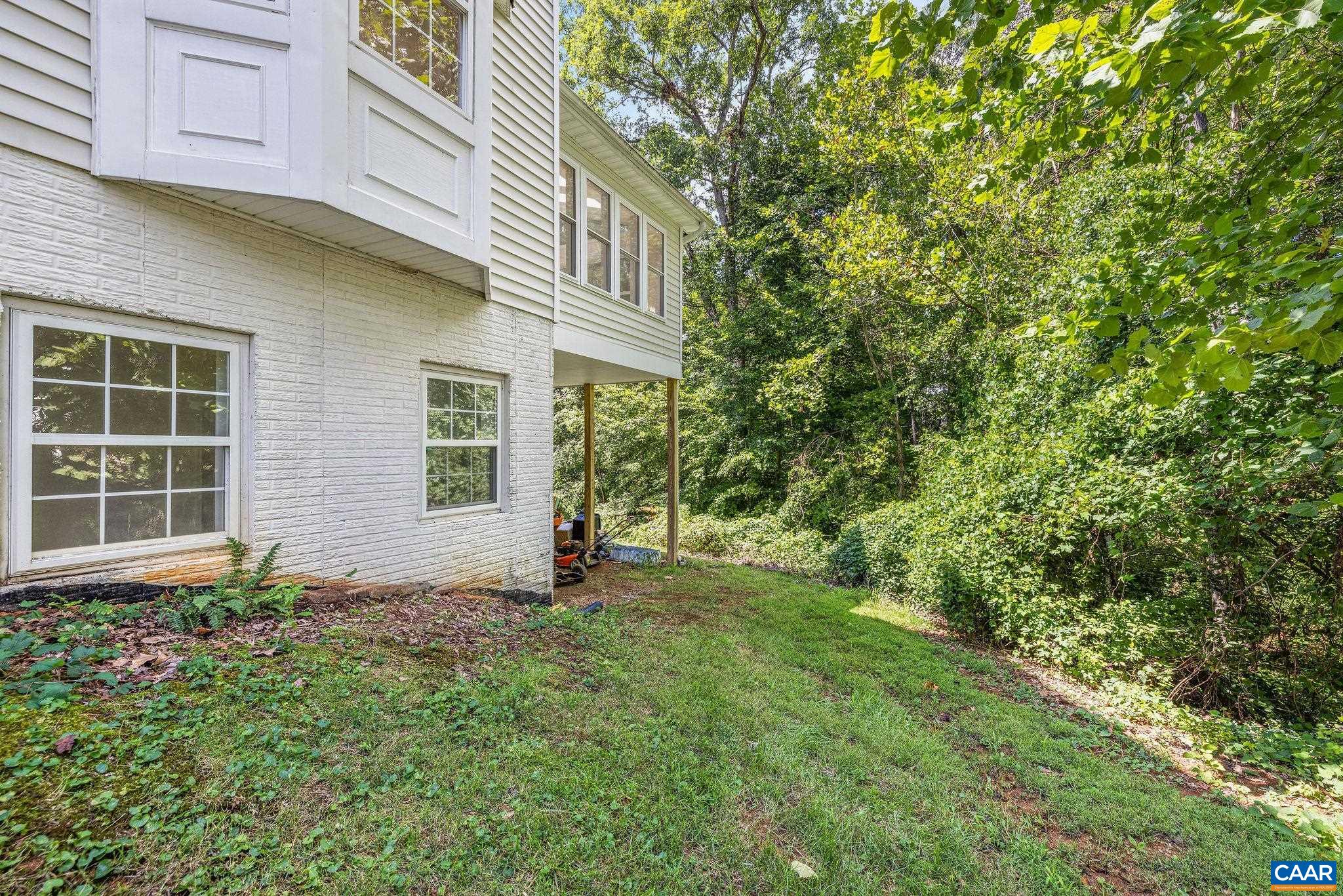 1718 HONEYSUCKLE LN, CHARLOTTESVILLE, Virginia 22902, 5 Bedrooms Bedrooms, ,4 BathroomsBathrooms,Residential,1718 HONEYSUCKLE LN,681019 MLS # 681019