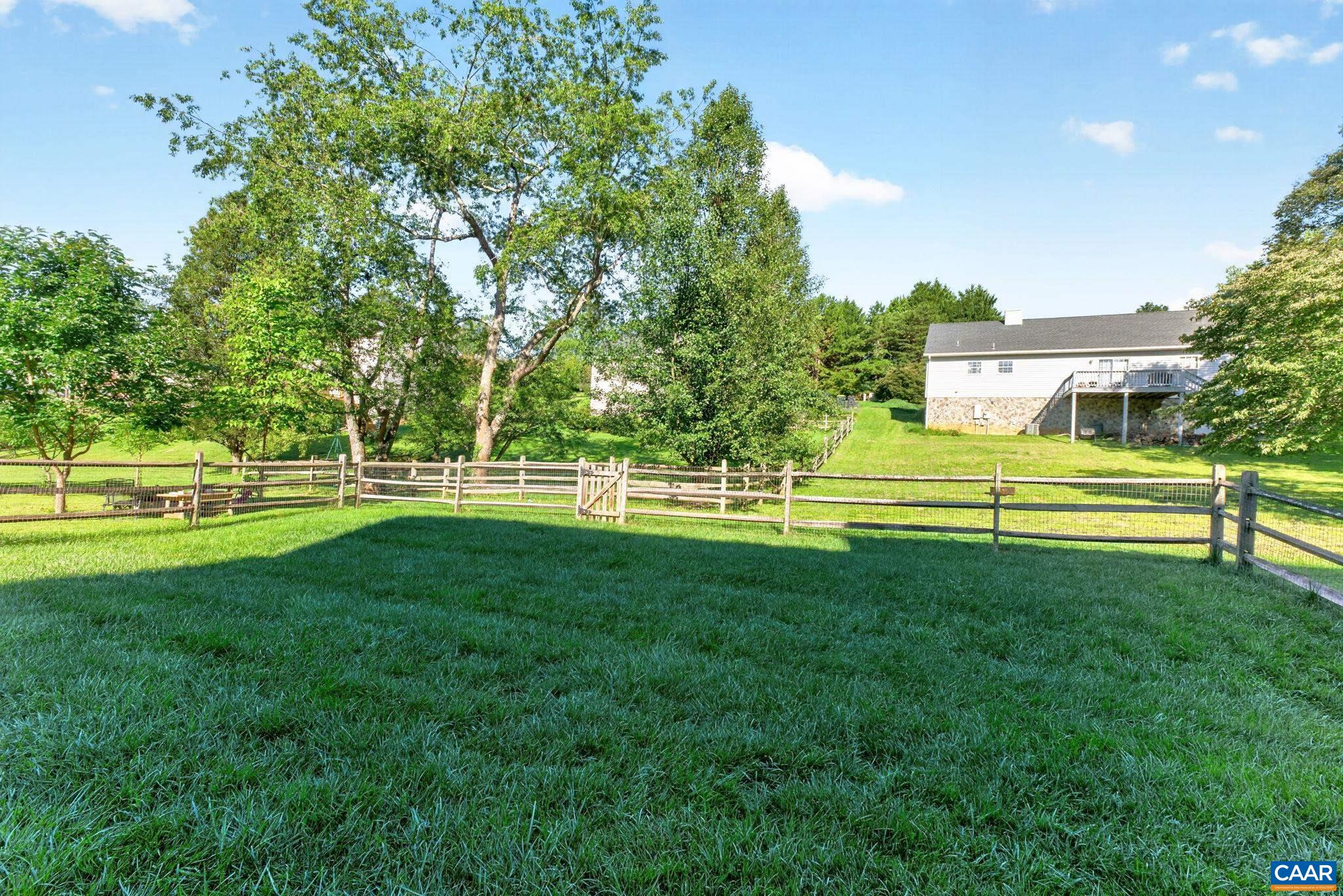 168 BUTTERCUP LN, CHARLOTTESVILLE, Virginia 22902, 3 Bedrooms Bedrooms, ,3 BathroomsBathrooms,Residential,168 BUTTERCUP LN,681047 MLS # 681047 168 BUTTERCUP LN, CHARLOTTESVILLE, Virginia 22902, 3 Bedrooms Bedrooms, ,3 BathroomsBathrooms,Residential,168 BUTTERCUP LN,681047 MLS # 681047