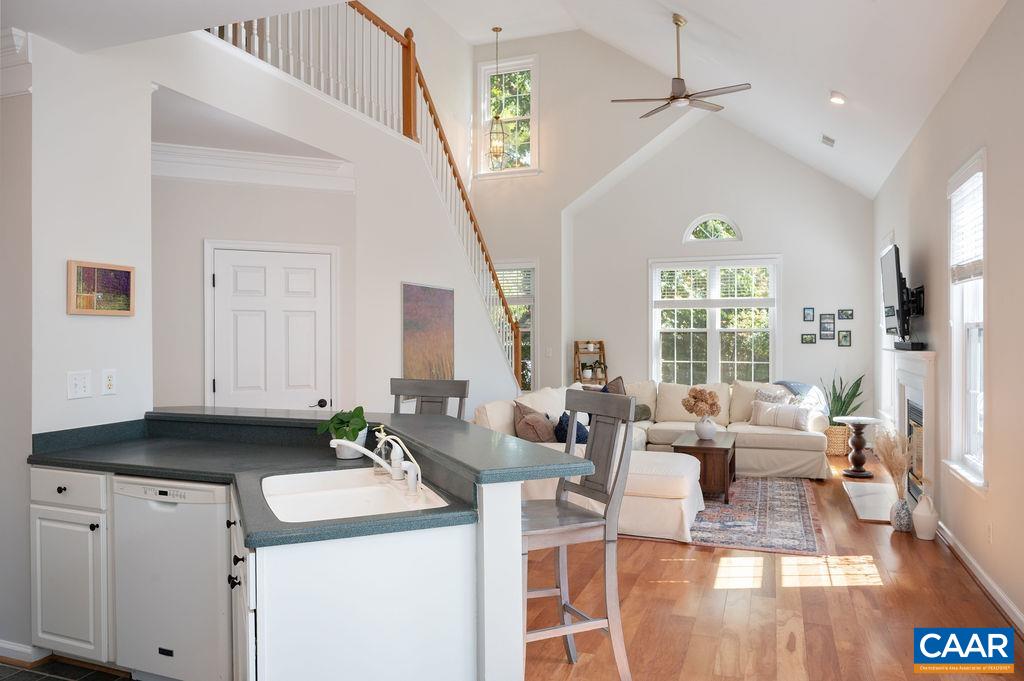 1000 CHARTER OAKS DR, CHARLOTTESVILLE, Virginia 22901, 4 Bedrooms Bedrooms, ,2 BathroomsBathrooms,Residential,1000 CHARTER OAKS DR,681064 MLS # 681064