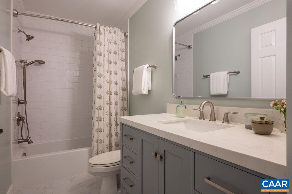 1000 CHARTER OAKS DR, CHARLOTTESVILLE, Virginia 22901, 4 Bedrooms Bedrooms, ,2 BathroomsBathrooms,Residential,1000 CHARTER OAKS DR,681064 MLS # 681064