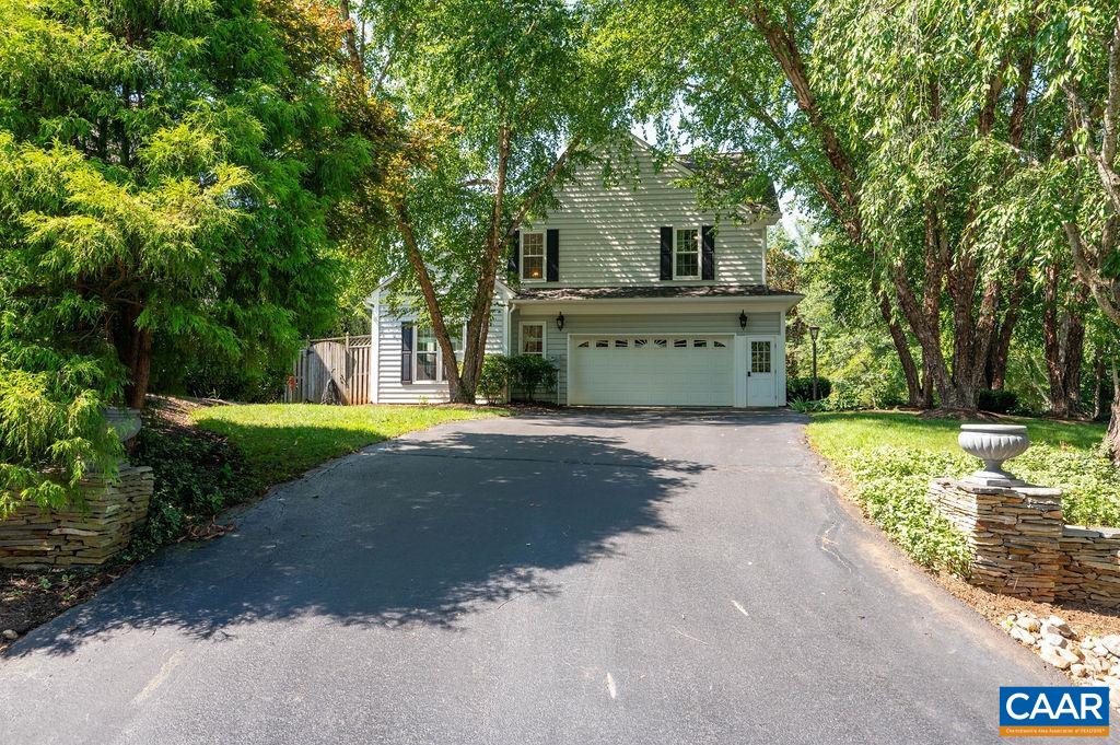 1000 CHARTER OAKS DR, CHARLOTTESVILLE, Virginia 22901, 4 Bedrooms Bedrooms, ,2 BathroomsBathrooms,Residential,1000 CHARTER OAKS DR,681064 MLS # 681064
