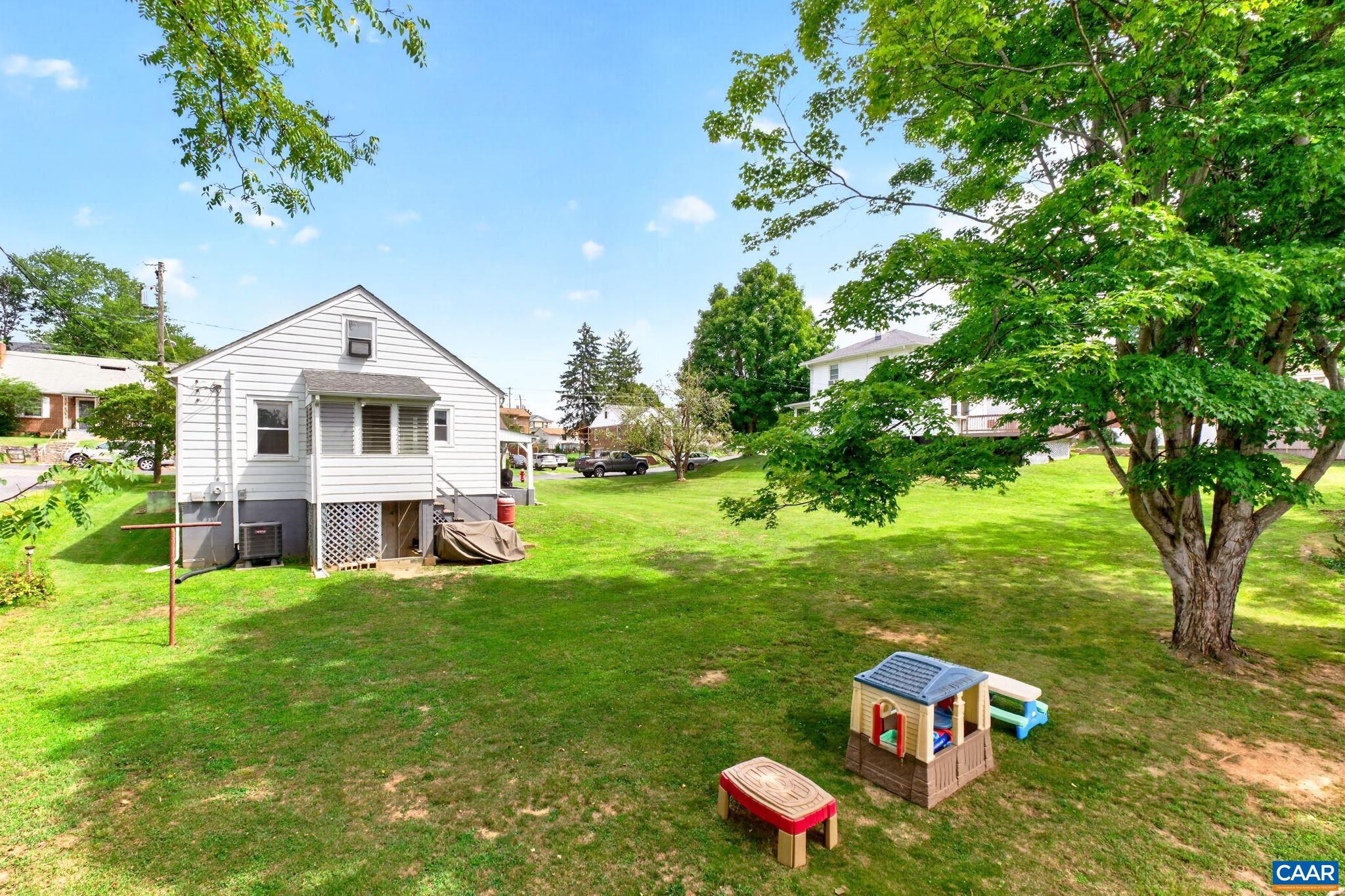 714 GYPSY AVE, STAUNTON, Virginia 24401, 2 Bedrooms Bedrooms, ,1 BathroomBathrooms,Residential,714 GYPSY AVE,681091 MLS # 681091 714 GYPSY AVE, STAUNTON, Virginia 24401, 2 Bedrooms Bedrooms, ,1 BathroomBathrooms,Residential,714 GYPSY AVE,681091 MLS # 681091