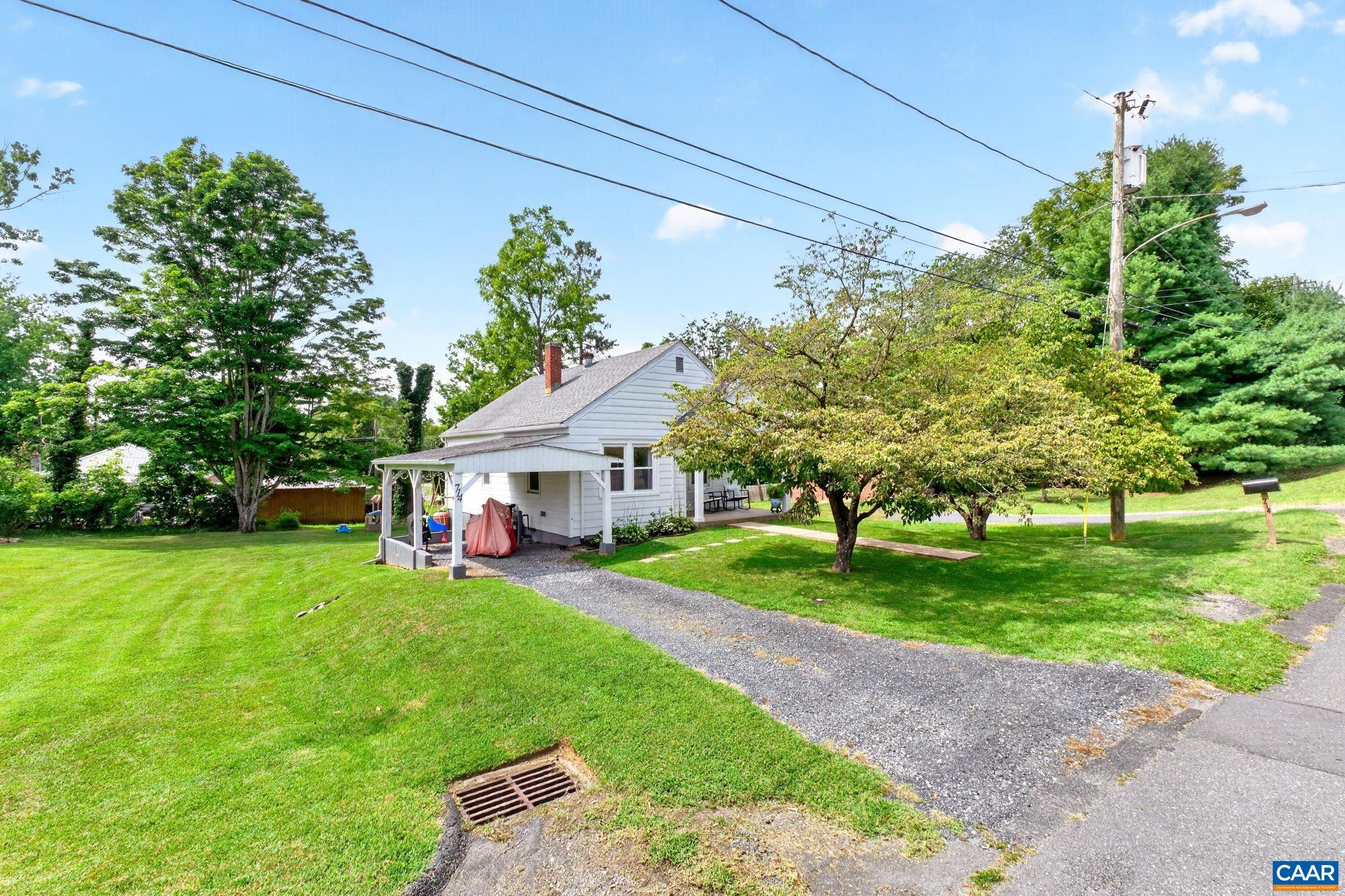 714 GYPSY AVE, STAUNTON, Virginia 24401, 2 Bedrooms Bedrooms, ,1 BathroomBathrooms,Residential,714 GYPSY AVE,681091 MLS # 681091 714 GYPSY AVE, STAUNTON, Virginia 24401, 2 Bedrooms Bedrooms, ,1 BathroomBathrooms,Residential,714 GYPSY AVE,681091 MLS # 681091