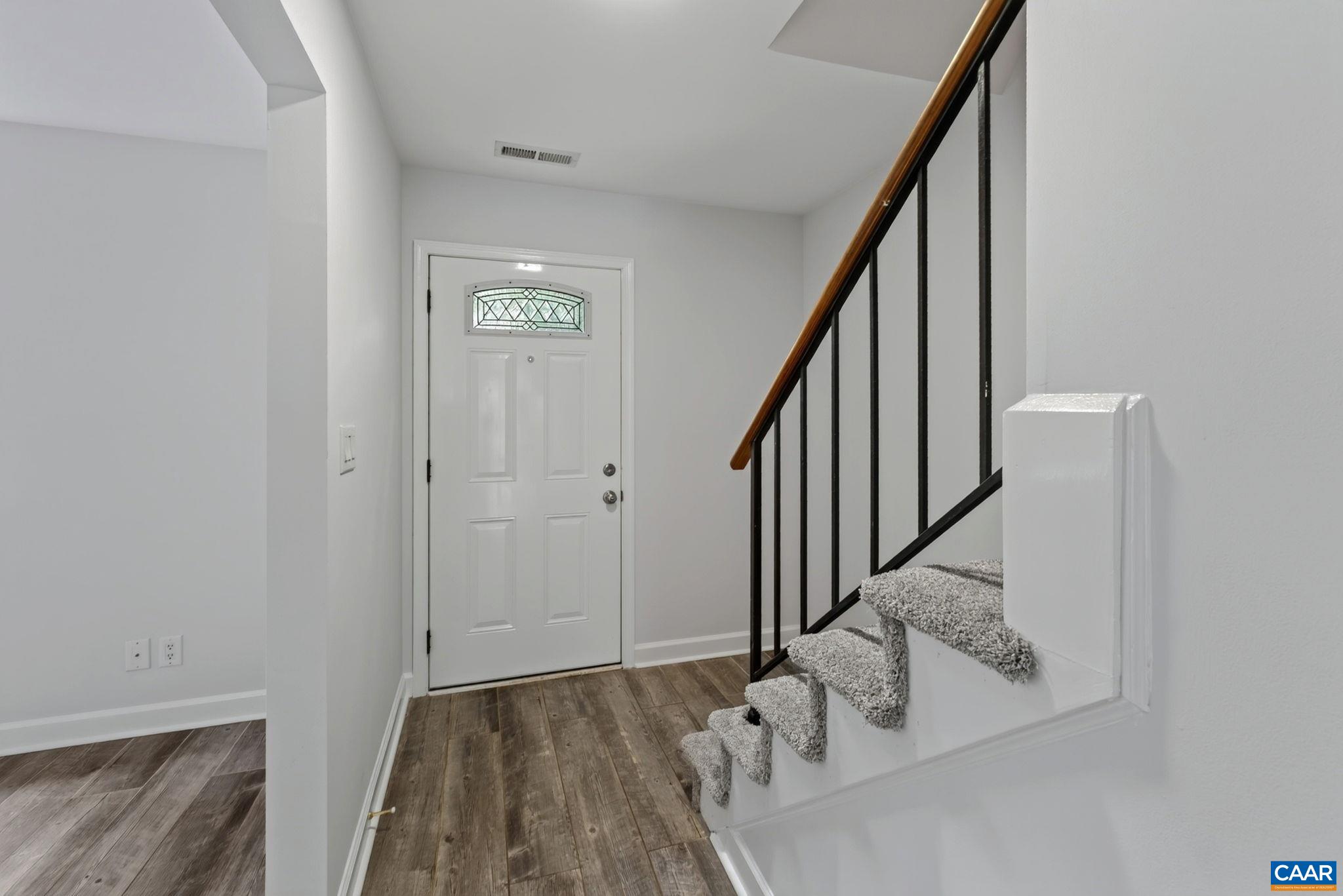 82 WOODLAKE DR, CHARLOTTESVILLE, Virginia 22901, 3 Bedrooms Bedrooms, ,1 BathroomBathrooms,Residential,82 WOODLAKE DR,681139 MLS # 681139