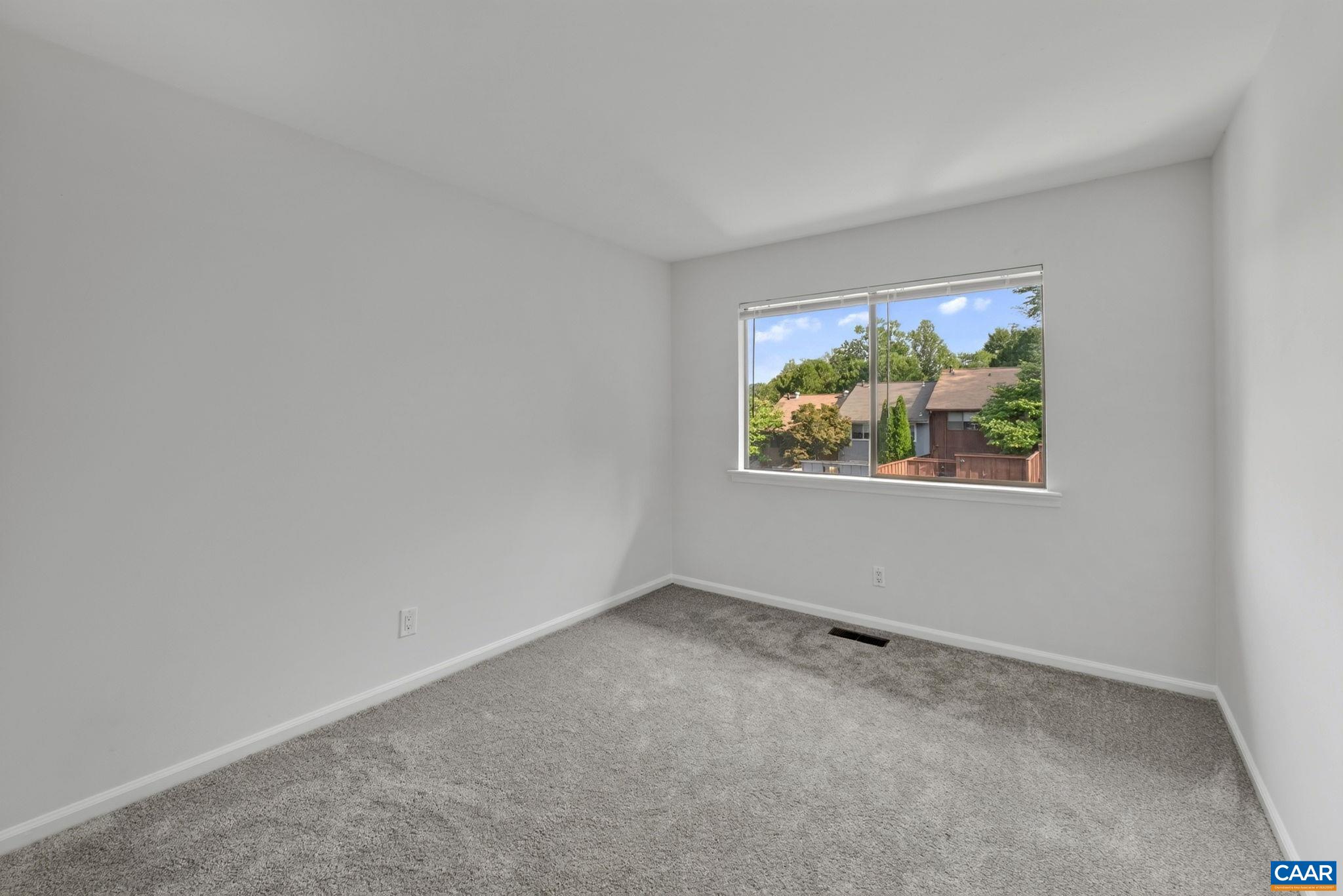 82 WOODLAKE DR, CHARLOTTESVILLE, Virginia 22901, 3 Bedrooms Bedrooms, ,1 BathroomBathrooms,Residential,82 WOODLAKE DR,681139 MLS # 681139