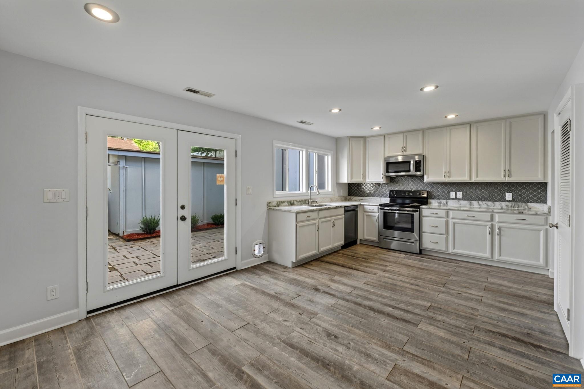 82 WOODLAKE DR, CHARLOTTESVILLE, Virginia 22901, 3 Bedrooms Bedrooms, ,1 BathroomBathrooms,Residential,82 WOODLAKE DR,681139 MLS # 681139