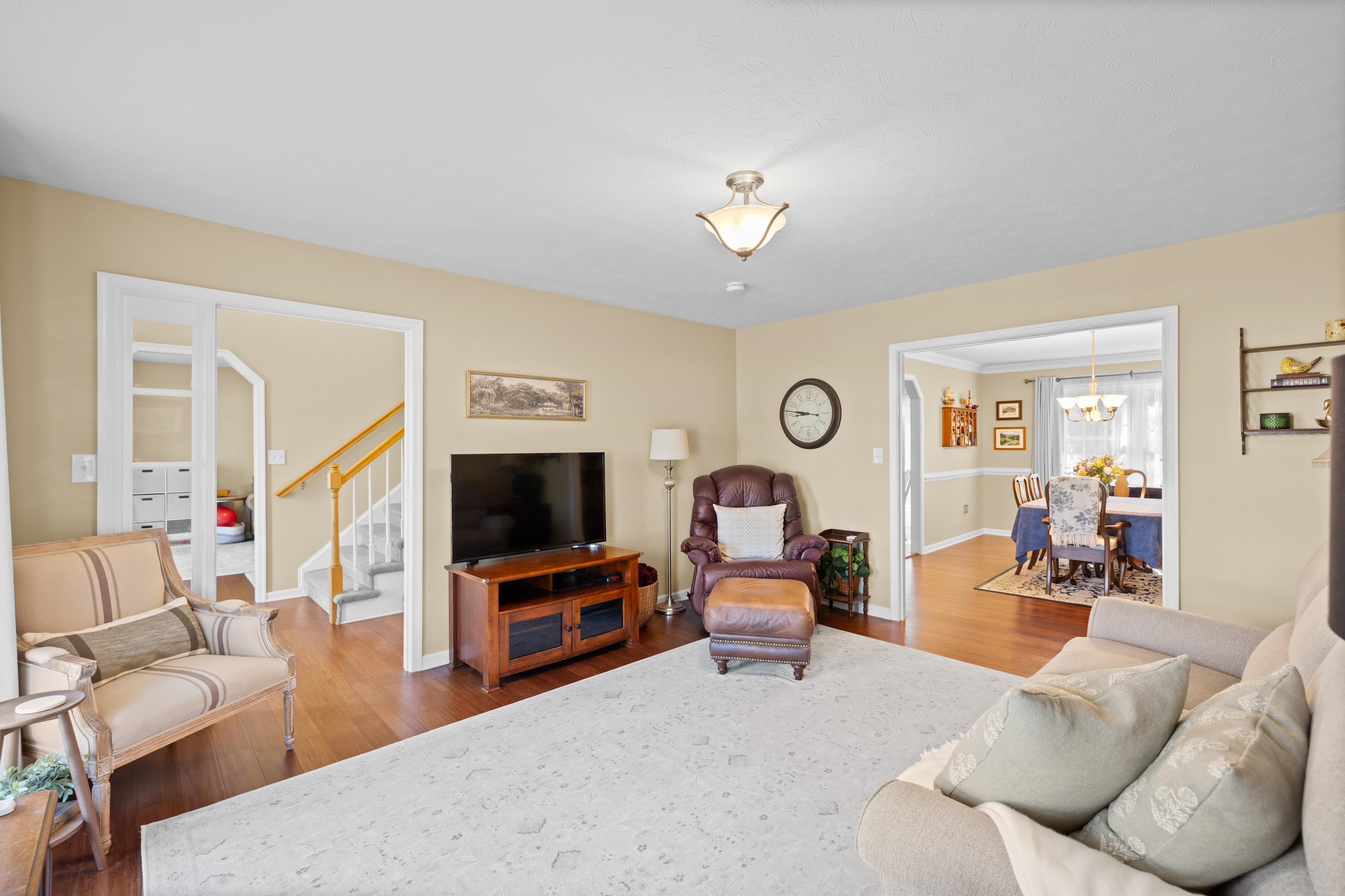 26 DEVONSHIRE CT, FISHERSVILLE, Virginia 22939, 4 Bedrooms Bedrooms, ,3 BathroomsBathrooms,Residential,26 DEVONSHIRE CT,681170 MLS # 681170 26 DEVONSHIRE CT, FISHERSVILLE, Virginia 22939, 4 Bedrooms Bedrooms, ,3 BathroomsBathrooms,Residential,26 DEVONSHIRE CT,681170 MLS # 681170