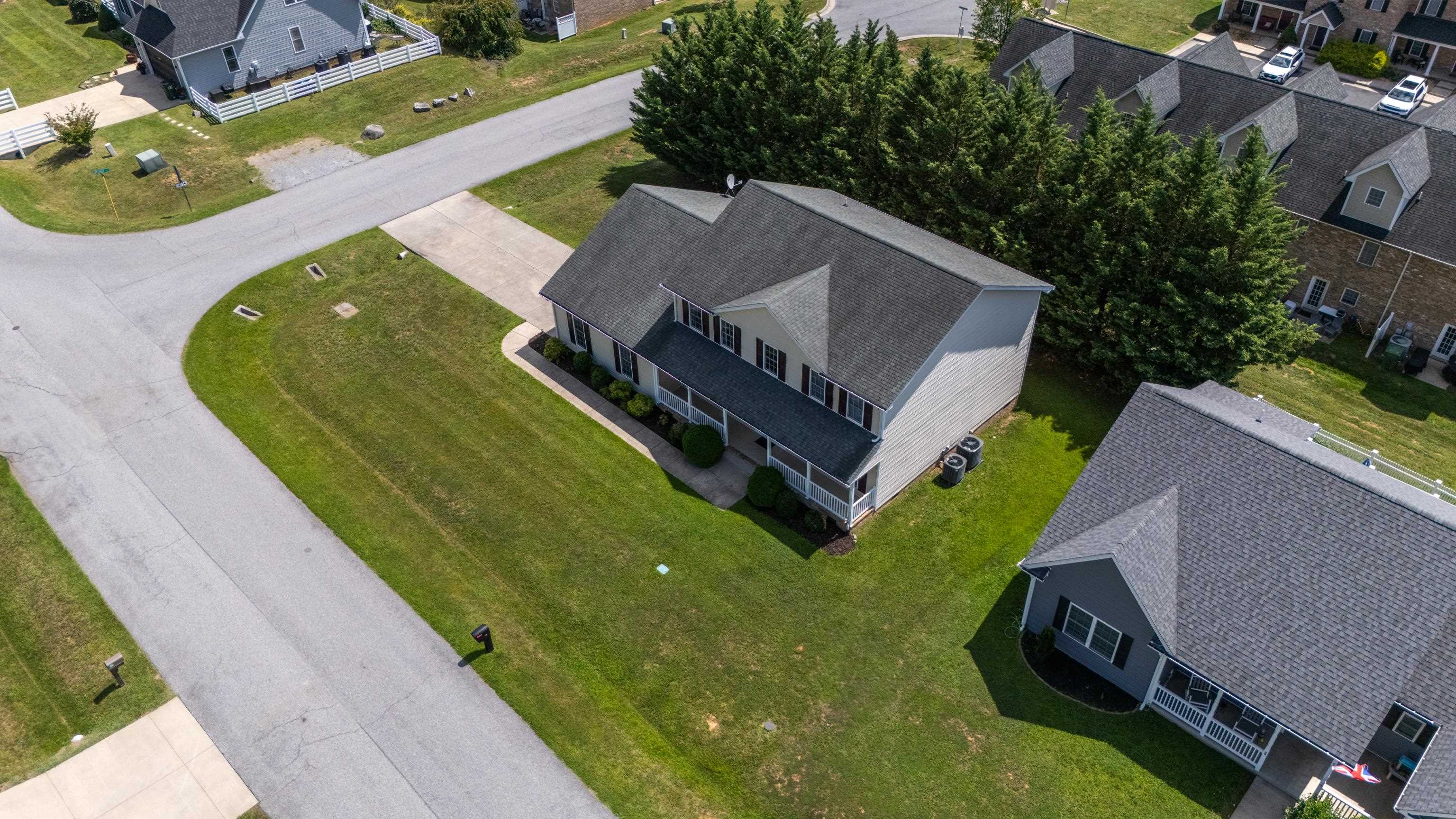 26 DEVONSHIRE CT, FISHERSVILLE, Virginia 22939, 4 Bedrooms Bedrooms, ,3 BathroomsBathrooms,Residential,26 DEVONSHIRE CT,681170 MLS # 681170 26 DEVONSHIRE CT, FISHERSVILLE, Virginia 22939, 4 Bedrooms Bedrooms, ,3 BathroomsBathrooms,Residential,26 DEVONSHIRE CT,681170 MLS # 681170