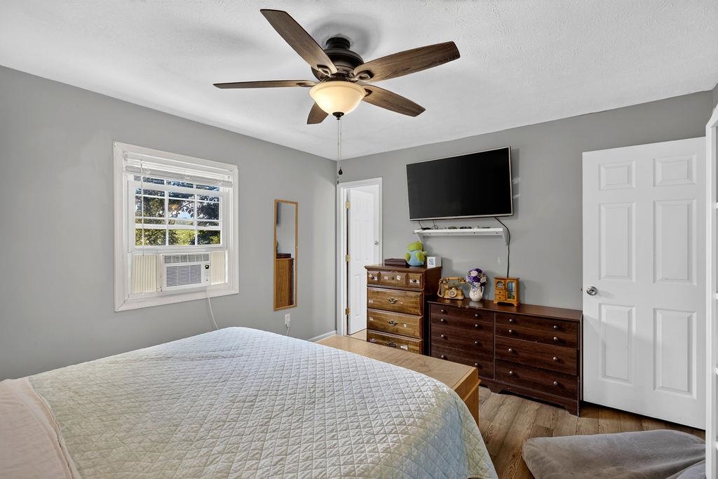 1513 SHENANDOAH AVE, WAYNESBORO, Virginia 22980, 3 Bedrooms Bedrooms, ,1 BathroomBathrooms,Residential,1513 SHENANDOAH AVE,681171 MLS # 681171 1513 SHENANDOAH AVE, WAYNESBORO, Virginia 22980, 3 Bedrooms Bedrooms, ,1 BathroomBathrooms,Residential,1513 SHENANDOAH AVE,681171 MLS # 681171