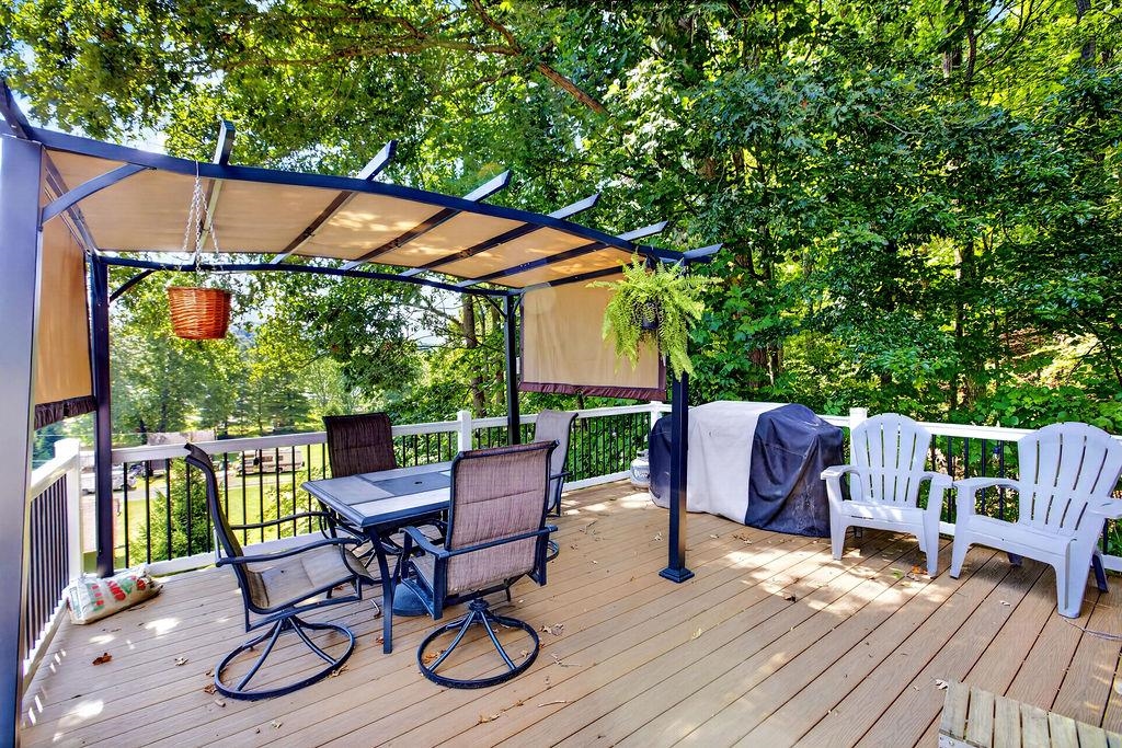 1513 SHENANDOAH AVE, WAYNESBORO, Virginia 22980, 3 Bedrooms Bedrooms, ,1 BathroomBathrooms,Residential,1513 SHENANDOAH AVE,681171 MLS # 681171 1513 SHENANDOAH AVE, WAYNESBORO, Virginia 22980, 3 Bedrooms Bedrooms, ,1 BathroomBathrooms,Residential,1513 SHENANDOAH AVE,681171 MLS # 681171