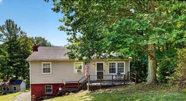 1513 SHENANDOAH AVE, WAYNESBORO, Virginia 22980, 3 Bedrooms Bedrooms, ,1 BathroomBathrooms,Residential,1513 SHENANDOAH AVE,681171 MLS # 681171